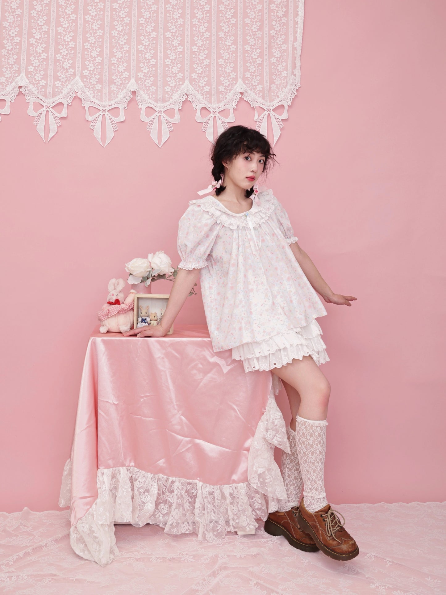 SemenCoicis – Vintage Rose Print Puff Sleeve Top with Butterfly Lace Embroidery blouse SemenCoicis