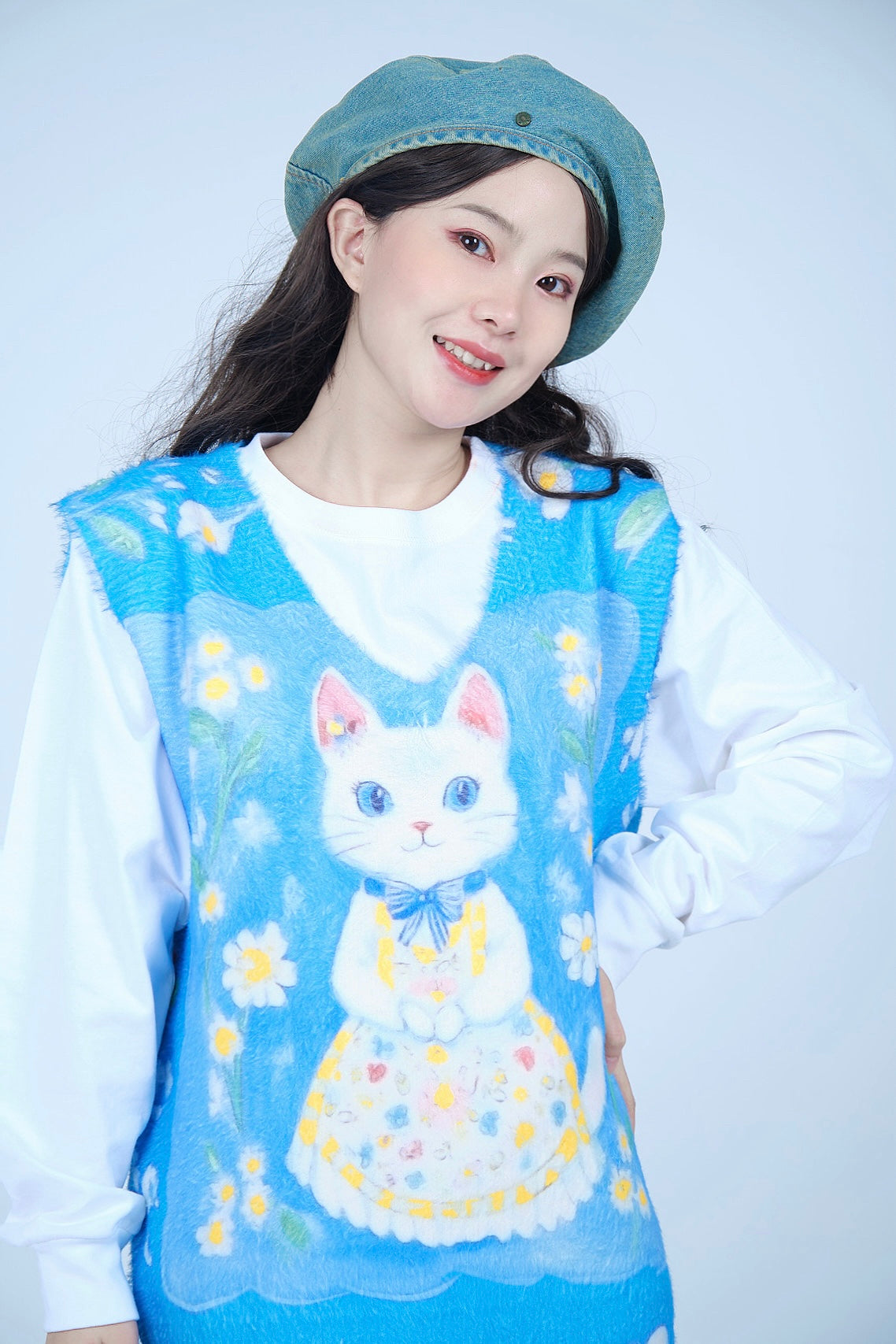 MeowMeow Bug β Decora Kei Fuzzy Cat Wreath Knit Vest vest MeowMeow Bug