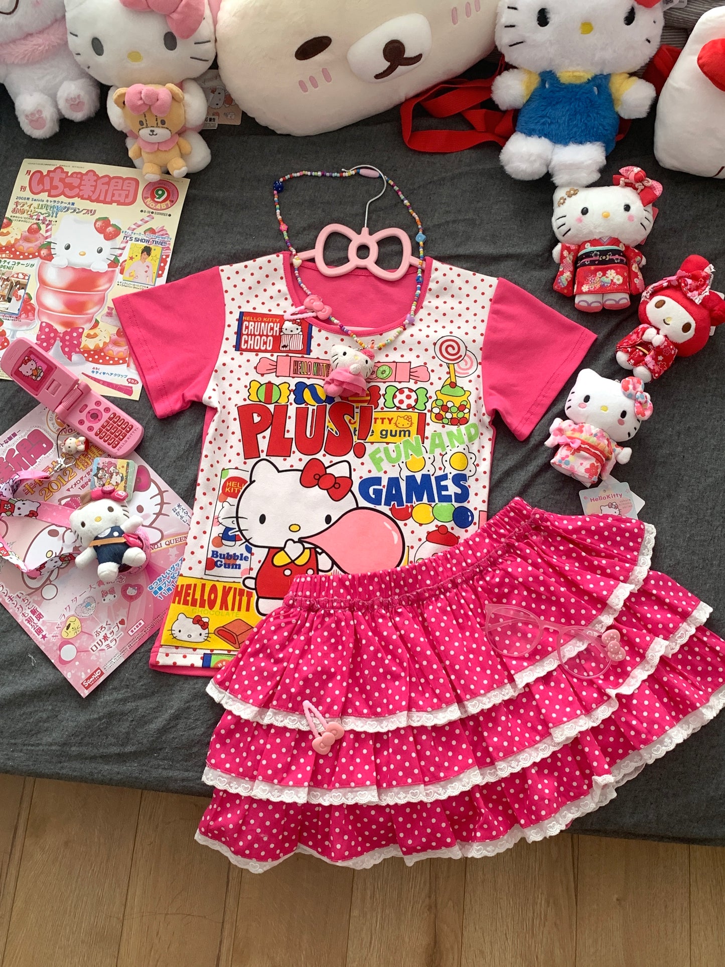 Decora Kei Set – Kitty Tee & Polka Dot Skirt set Blurred Bear