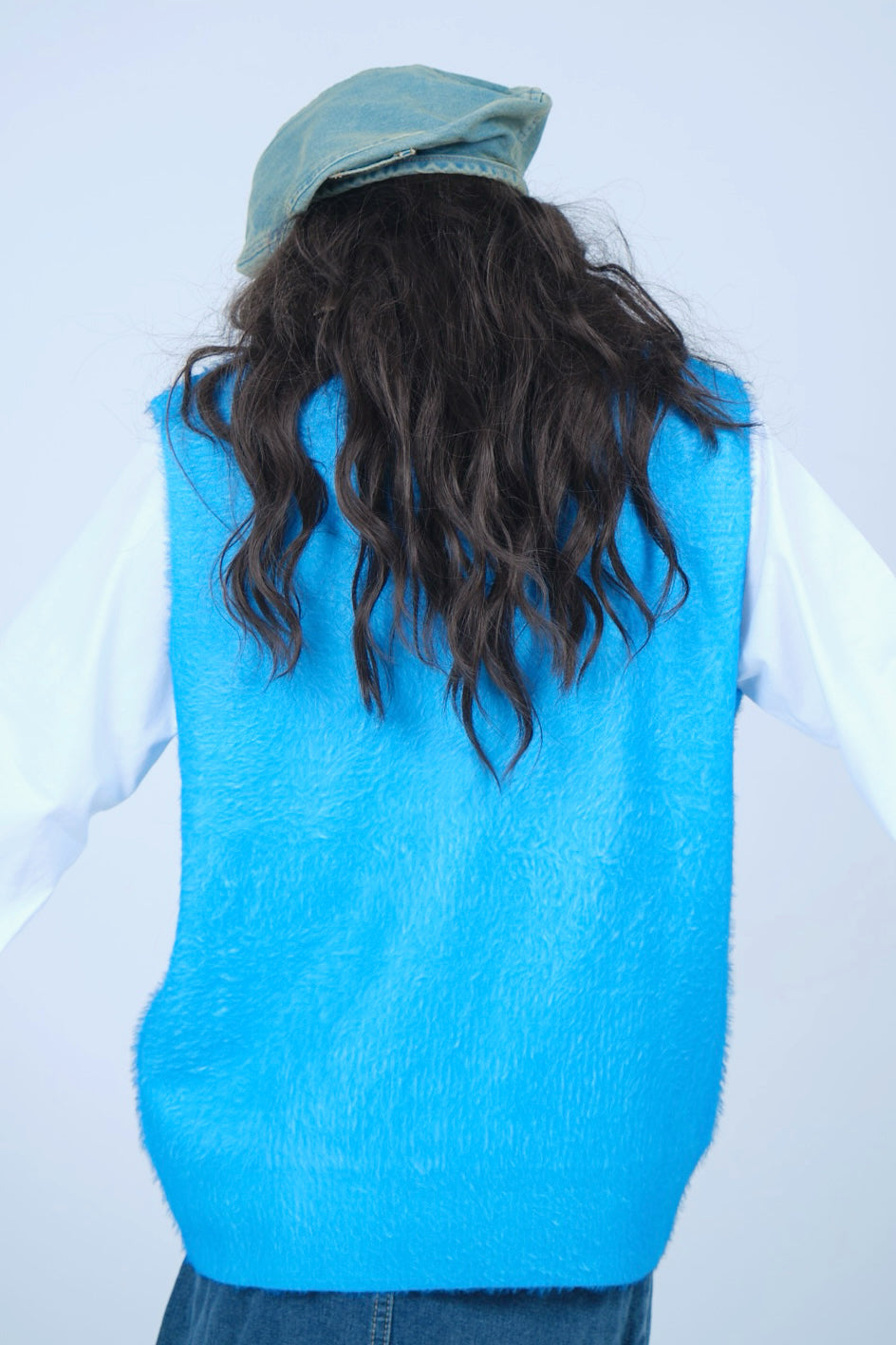 MeowMeow Bug β Decora Kei Fuzzy Cat Wreath Knit Vest vest MeowMeow Bug