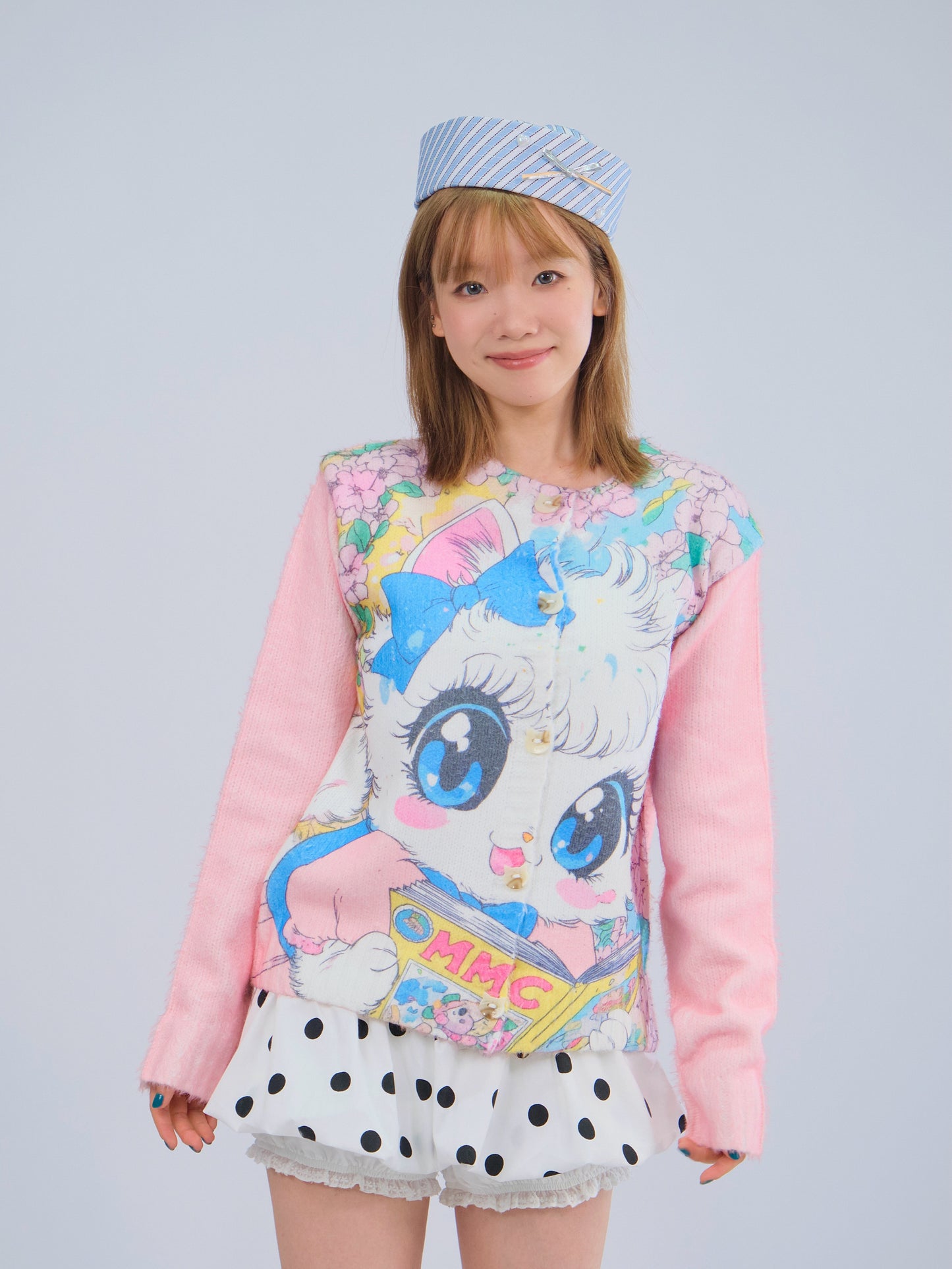 MeowMeow Bug - Kawaii Reading Cat Knit Cardigan