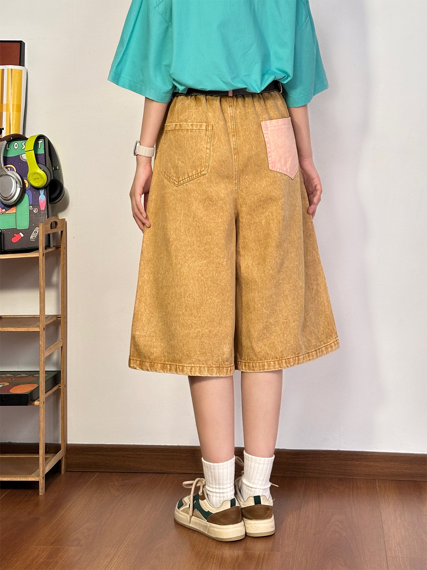 Khaki Cartoon Applique Embroidered Capri Pants pants soldout