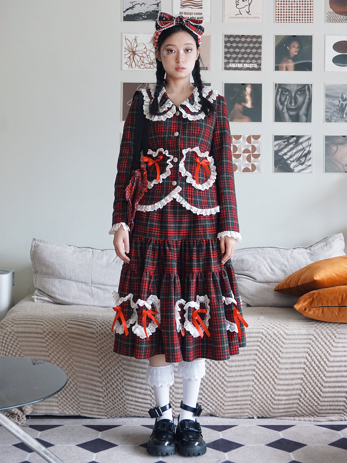 SOS MEME CLUB - Showa Retro Christmas Red Lace Trim Skirt skirt SOS MEME CLUB