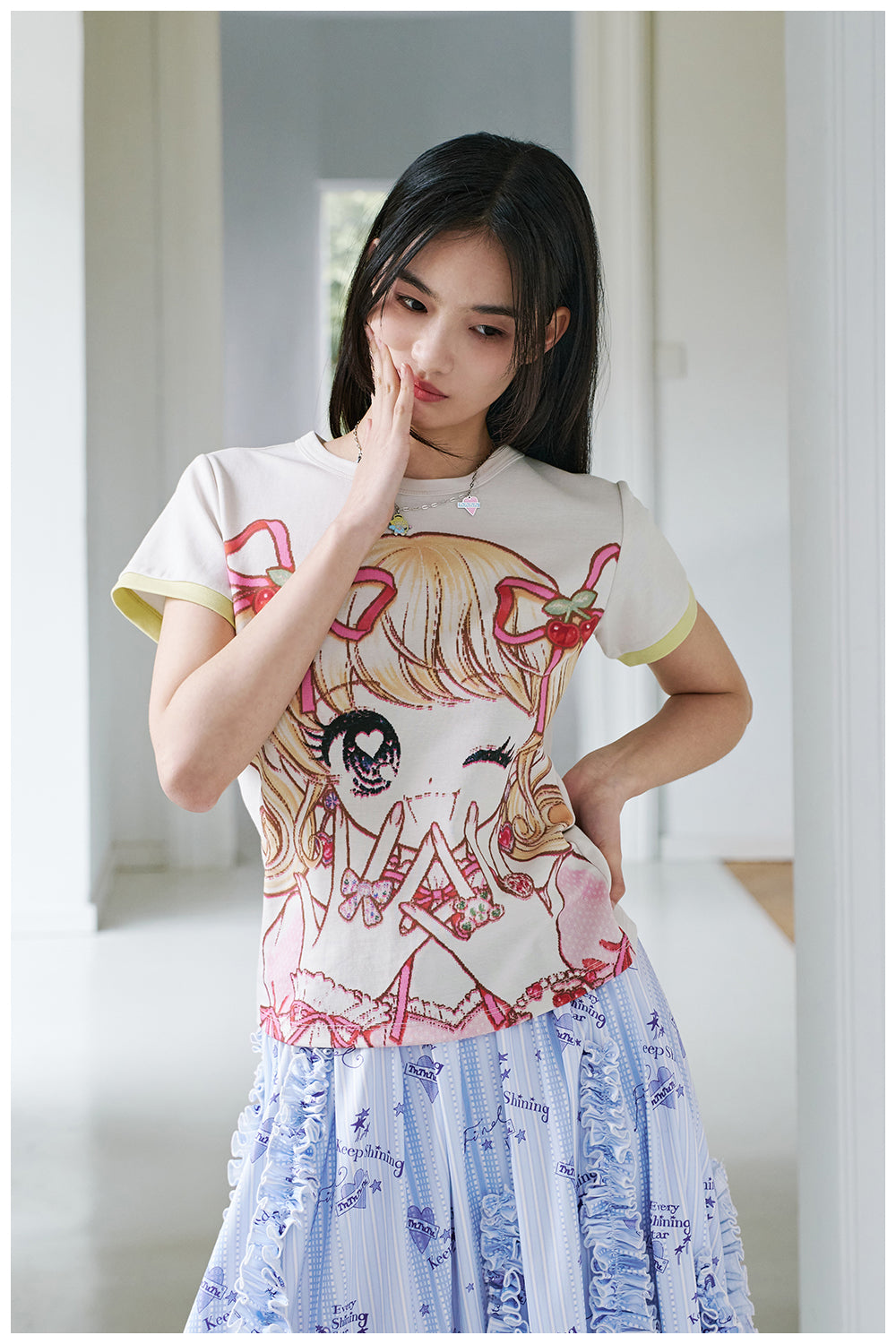 tntntutu Beige T-shirt | Cute Girl Print Tee | Short Sleeve Vintage T-shirt tshirt tntntutu