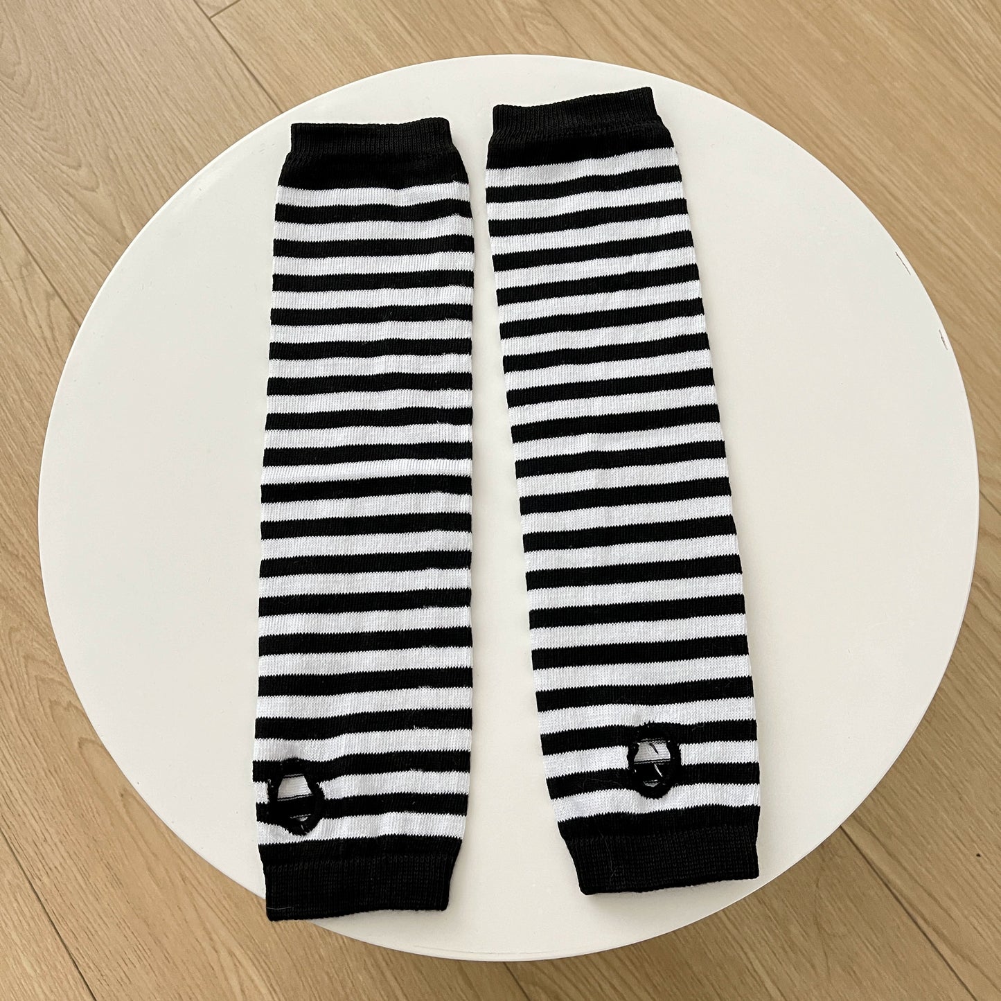 2 Bears Fingerless Long Arm Warmers | UV Protection Sleeves | Striped Gloves sleeves 2 bears Black-White