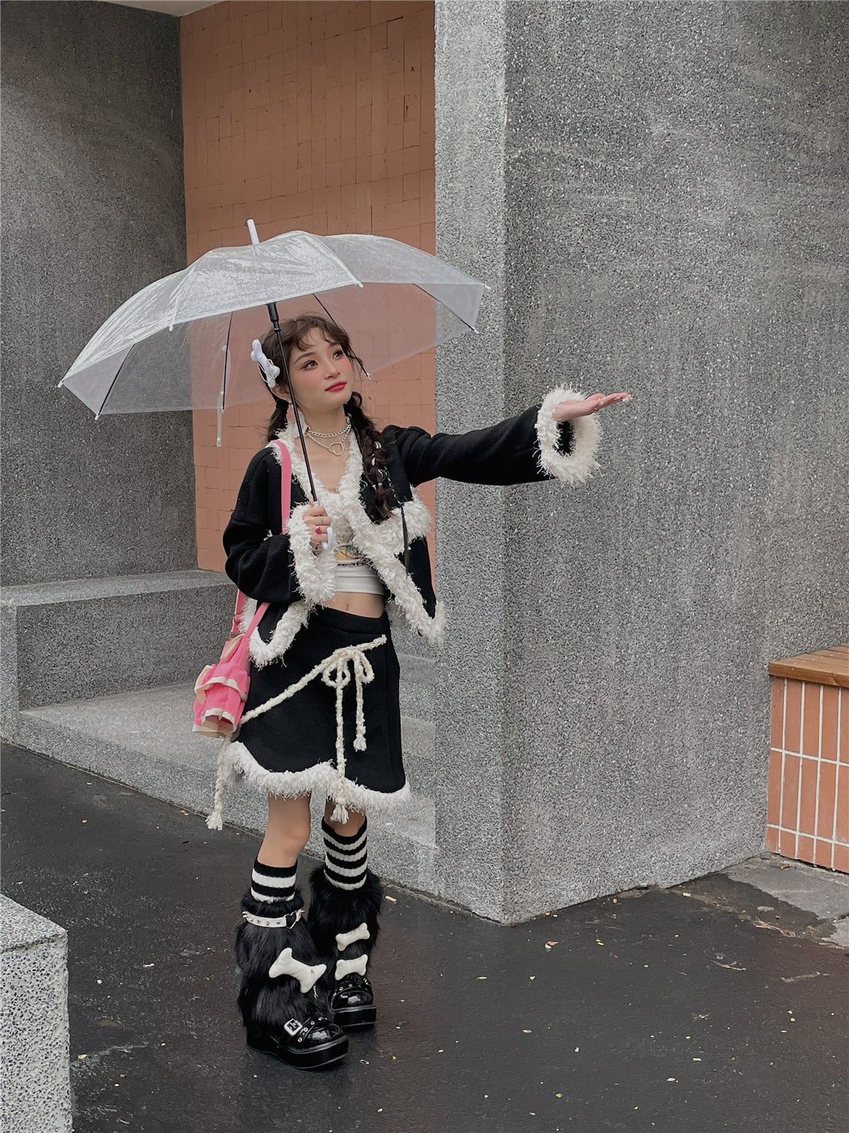 LET ME SEE Pink Fuzzy Leg Warmers | Star Cute Leg Covers leg warmmers let me see Black