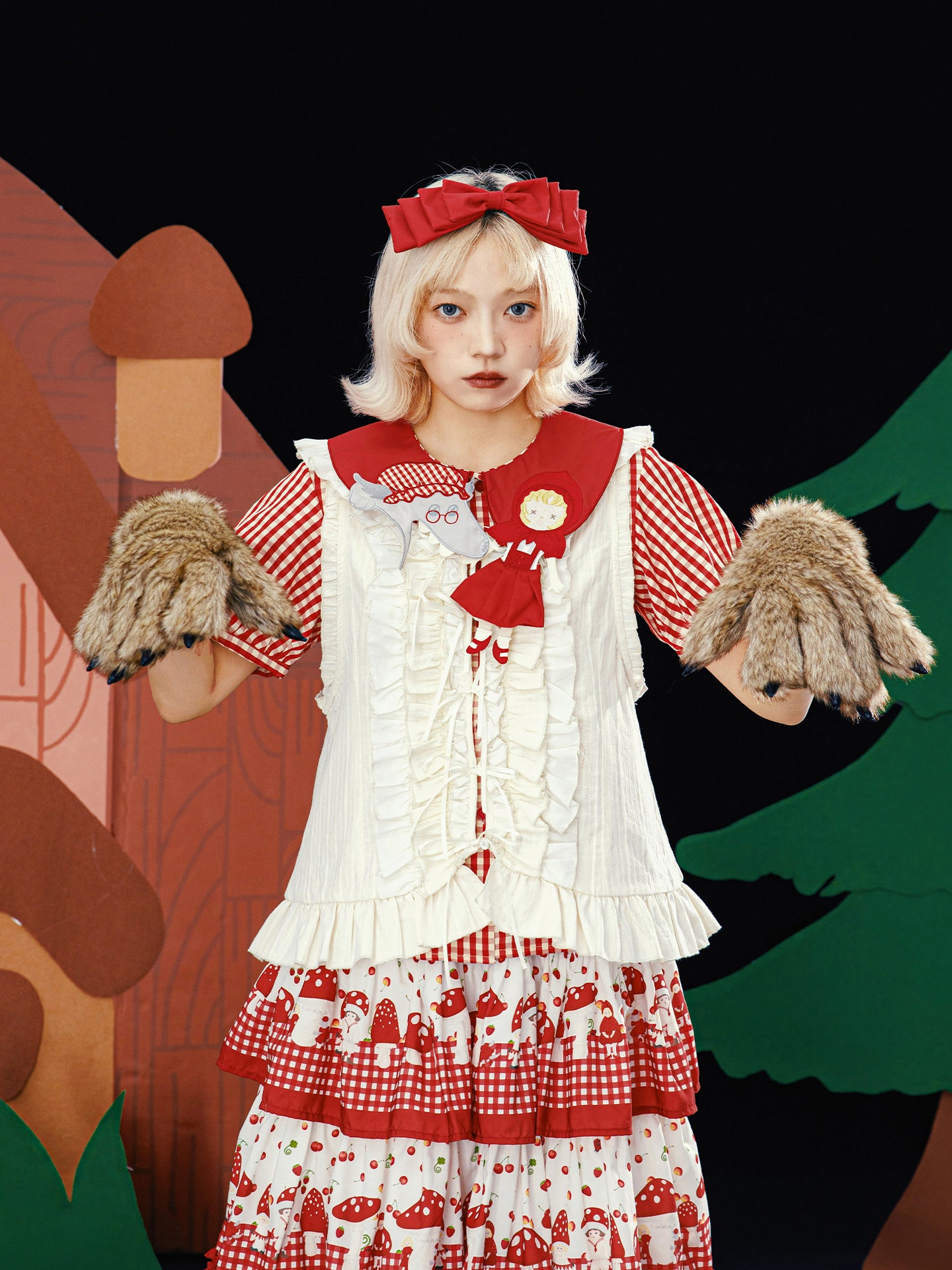 Meugler – Kawaii Ruffled Embroidered Floral Hooded Vest