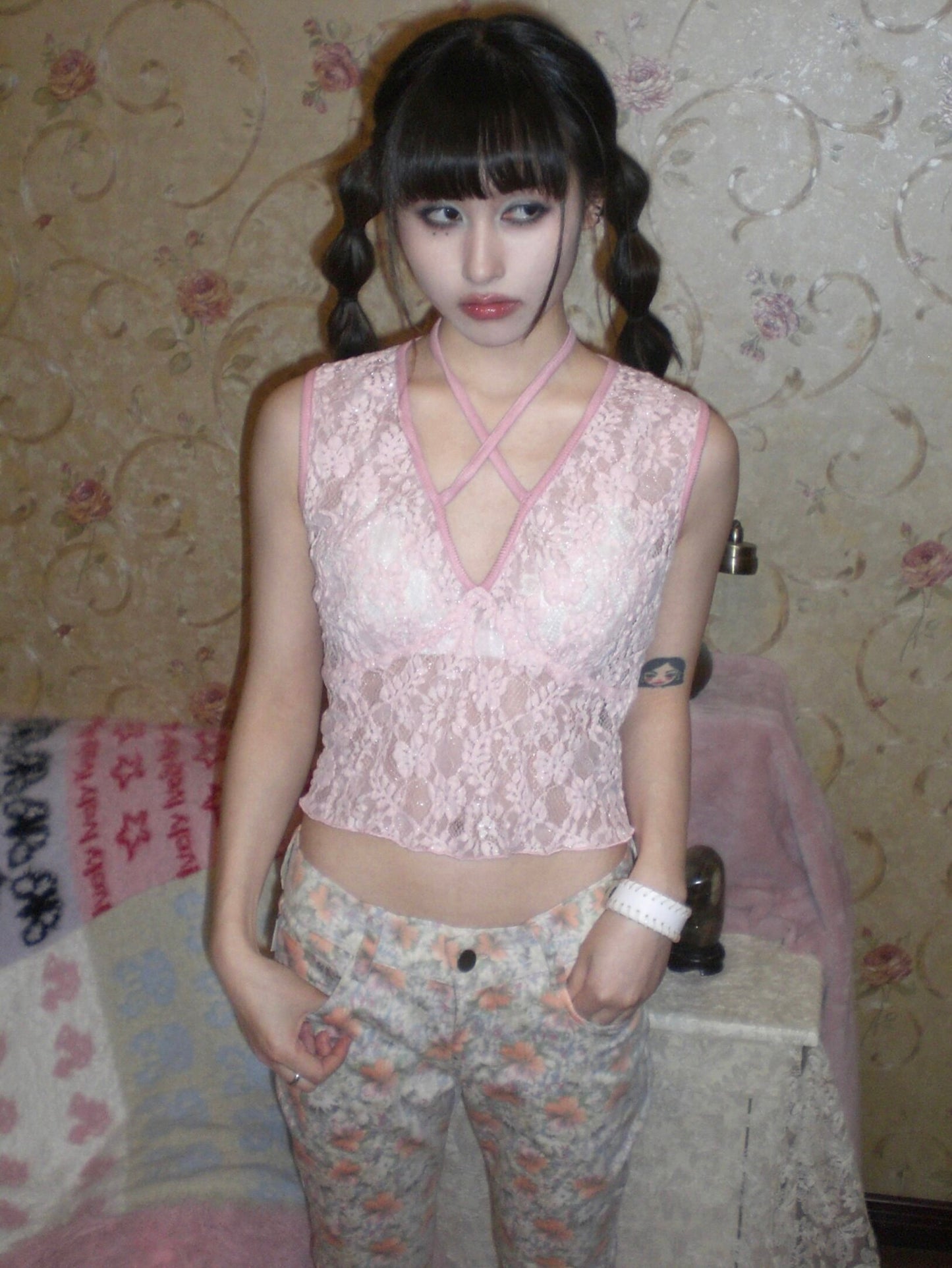 HIBABAO - Glitter Floral Lace Crop Tee camisole HIBABAO