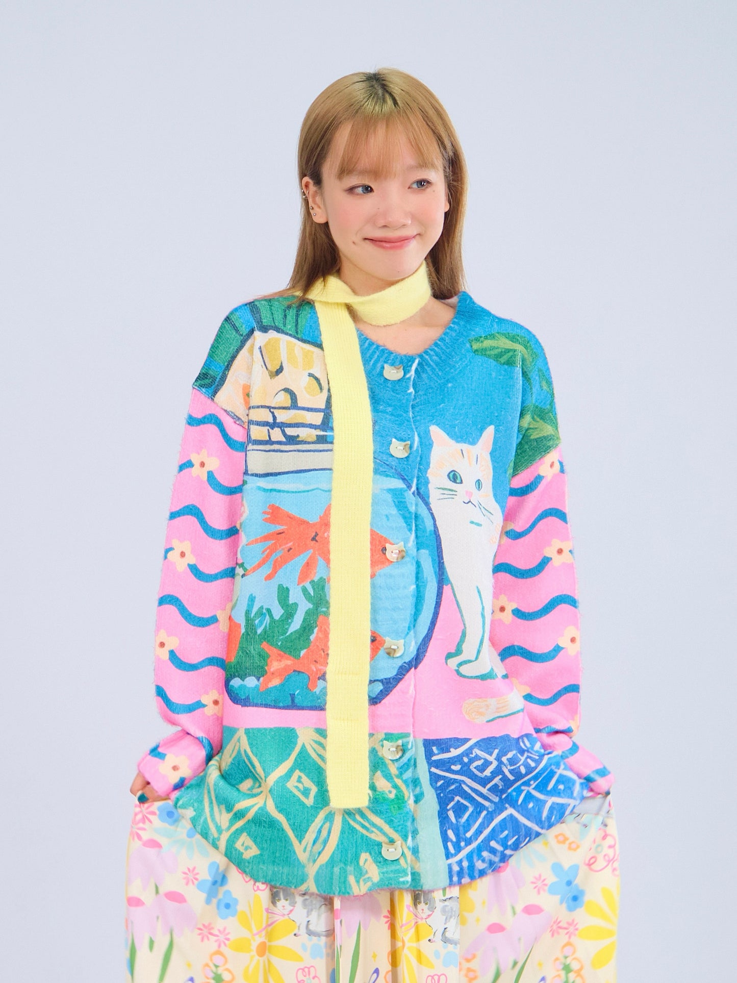 MeowMeow Bug - Kawaii Fishbowl Cat Knit Cardigan