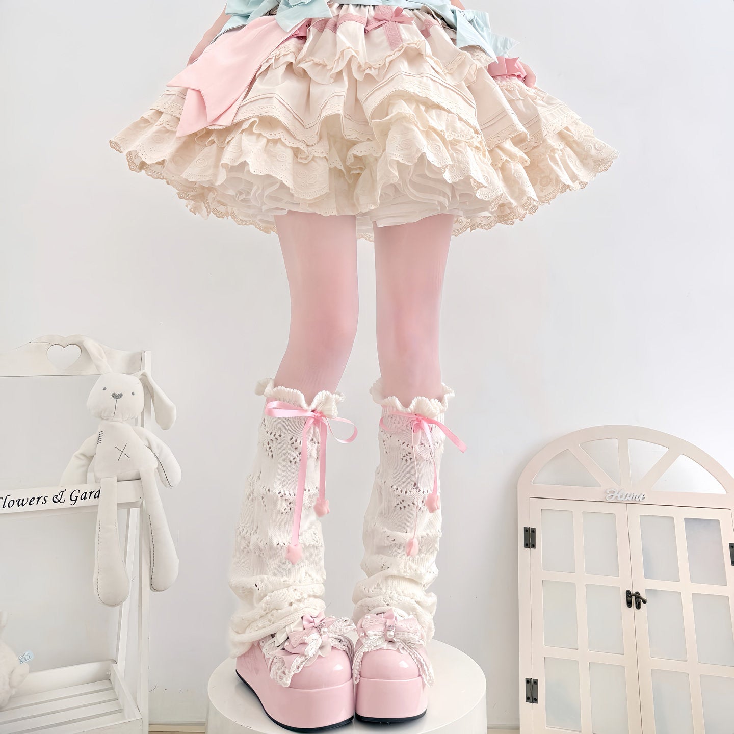 2 Bear - Bow Star Flared Leg Warmers leg warmmers 2 bears