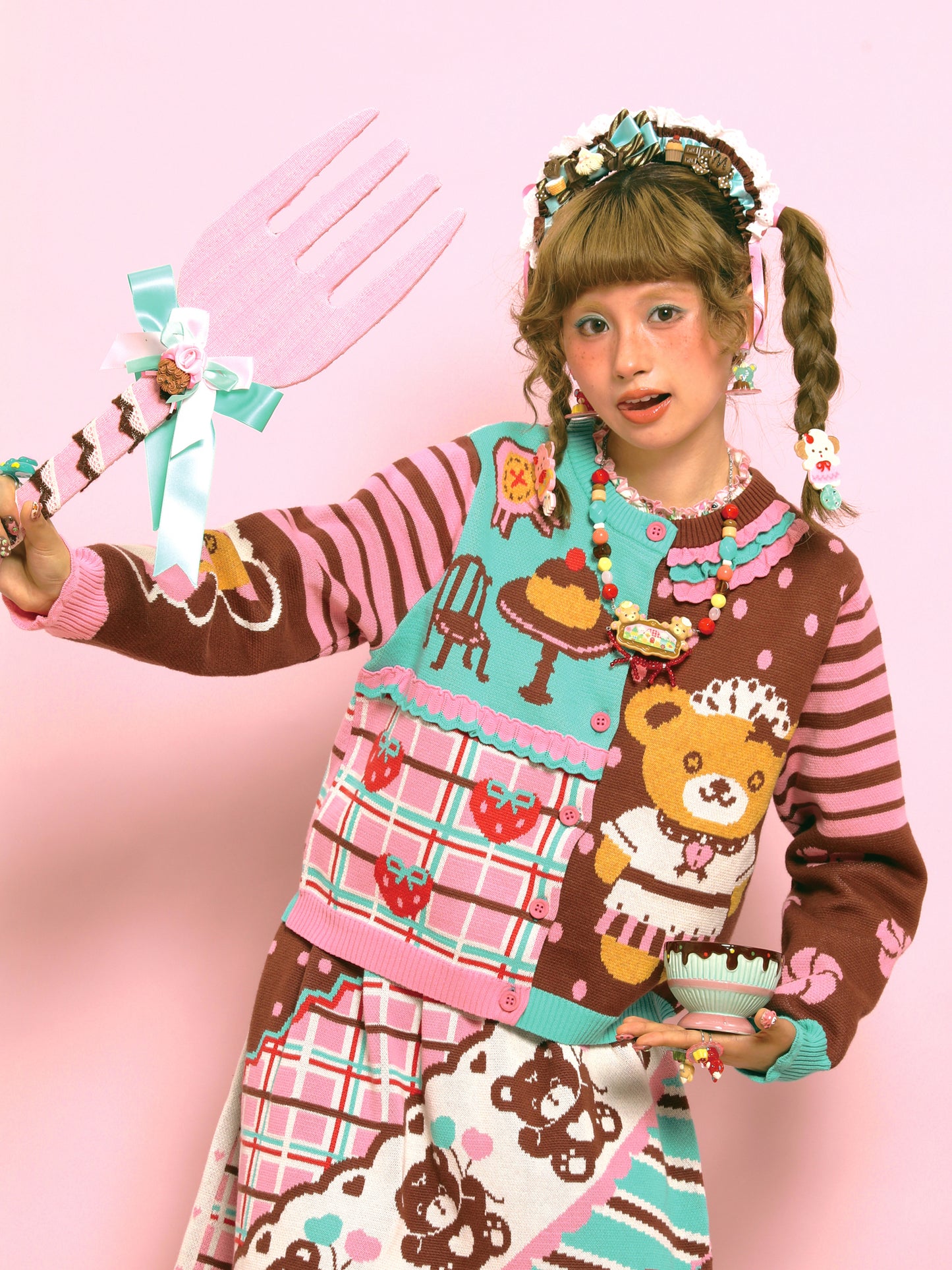 Lutra Jump - Kawaii Bear Lace Knit Cardigan Sweater