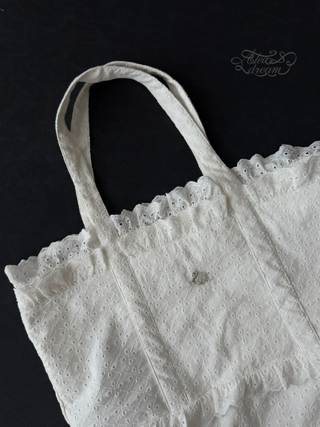 Ate a Dream - Vintage Lace Embroidered Tote bag Ate a Dream