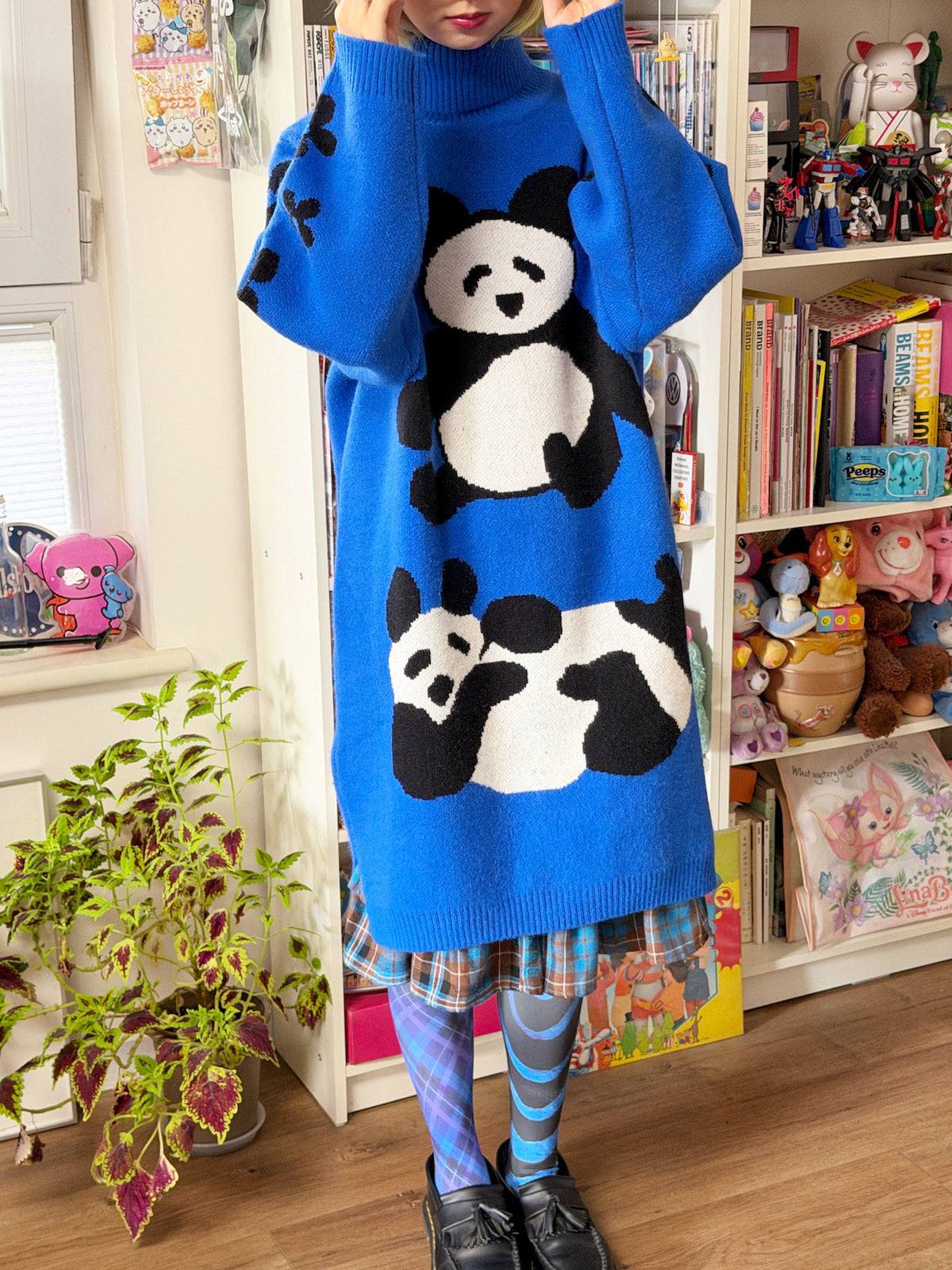 bunnybunnygun - Retro Panda Turtleneck Long Blue Sweater sweater bunnybunnygun
