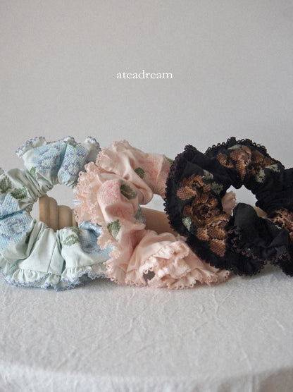 Ate a Dream - Embroidered Cotton-Linen Hair Scrunchie scrunchies Ate a Dream