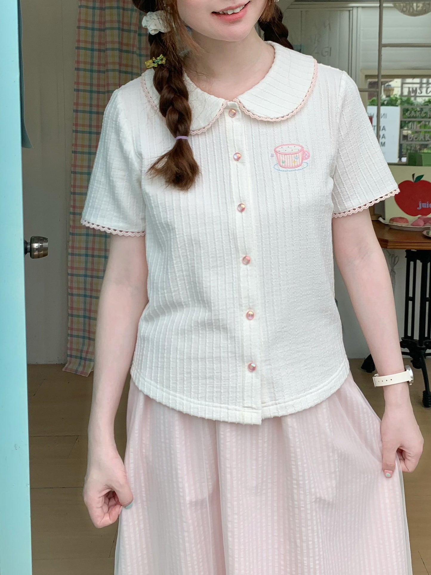 Peach Party - White Embroidered Knit Polo Cardigan