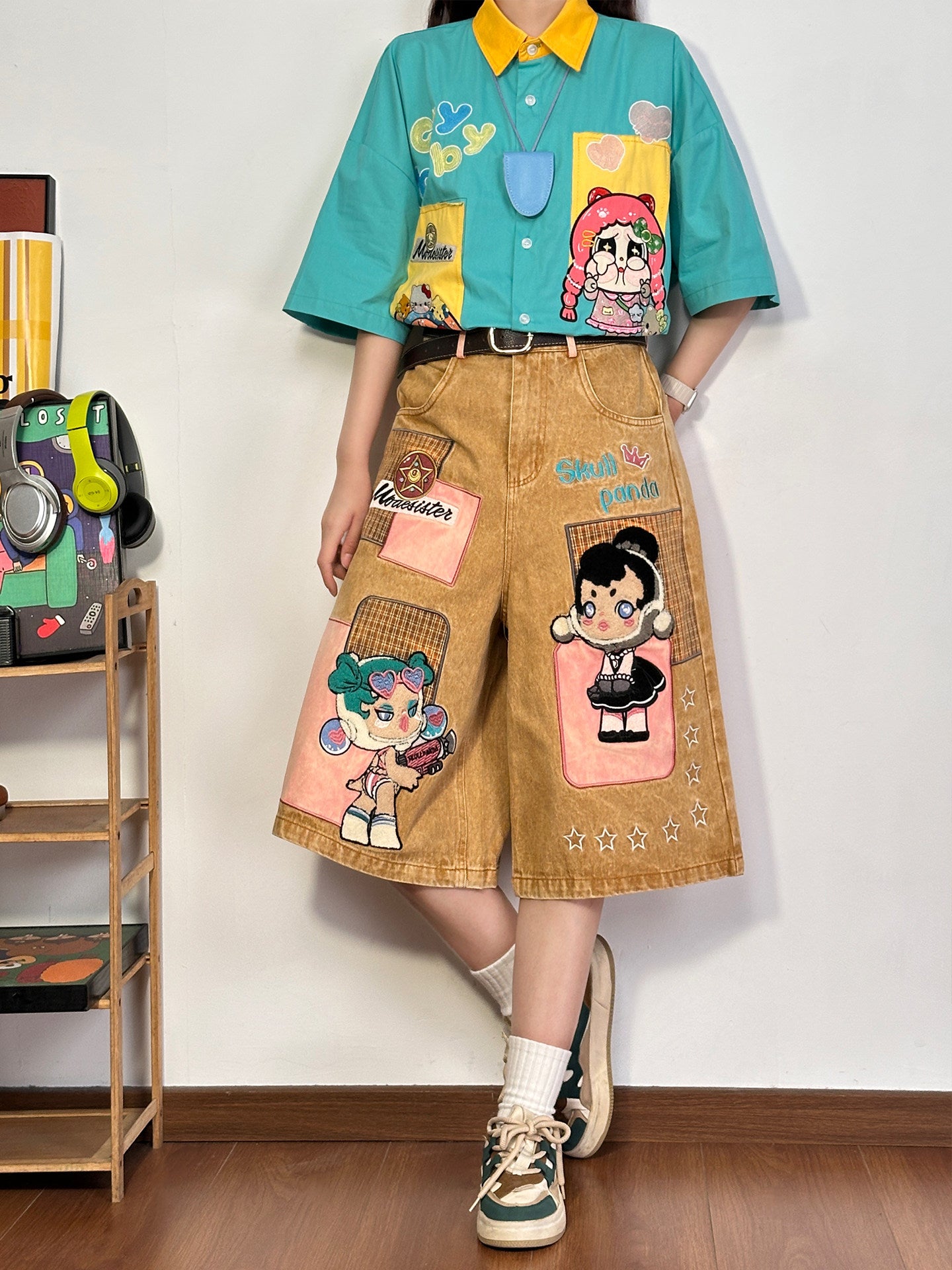 Khaki Cartoon Applique Embroidered Capri Pants pants soldout