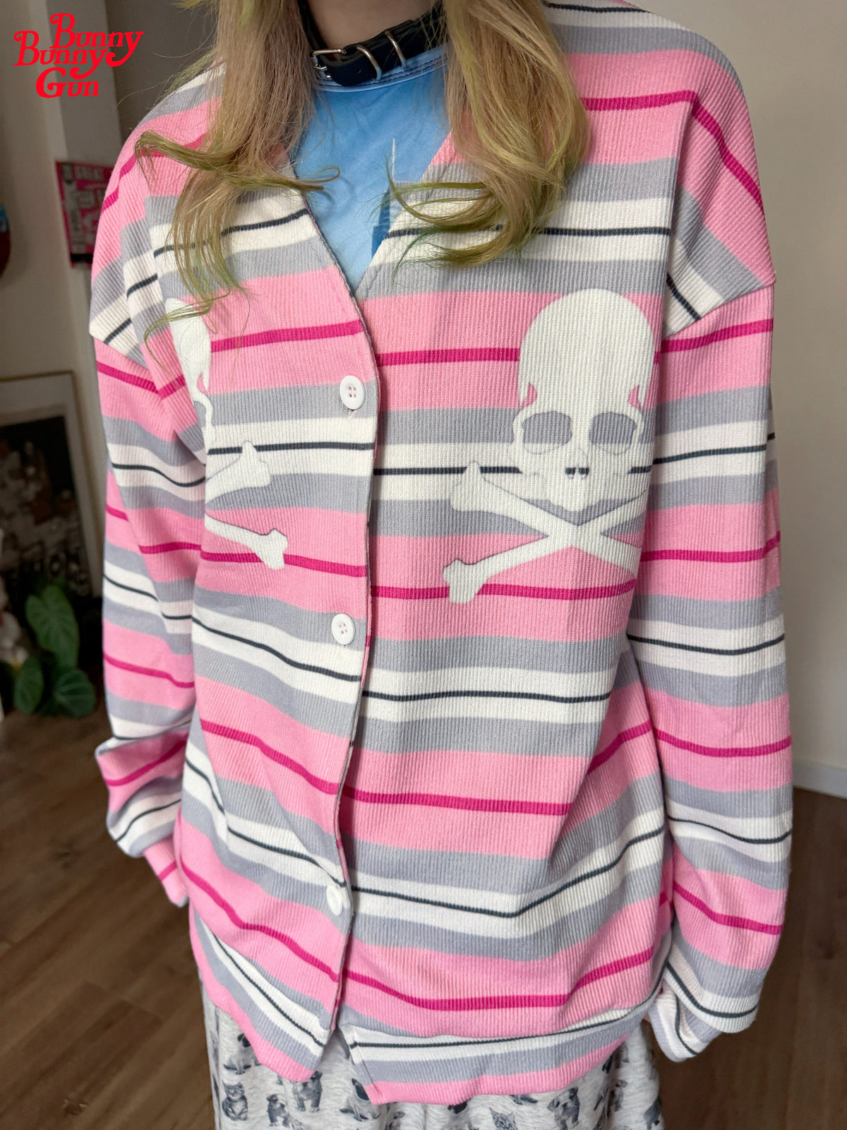 bunnybunnygun - Pink Stripe Skull V-Neck Cardigan cardigan bunnybunnygun