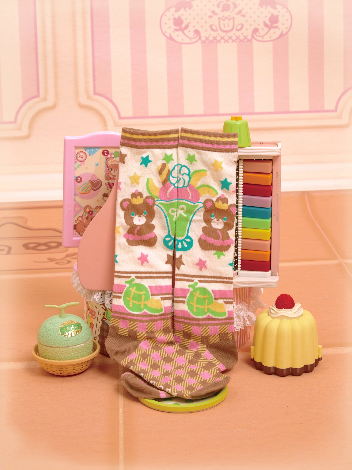 Lutra Jump - Decora Kei Bear Melon Mid Calf Socks socks Lutra Jump