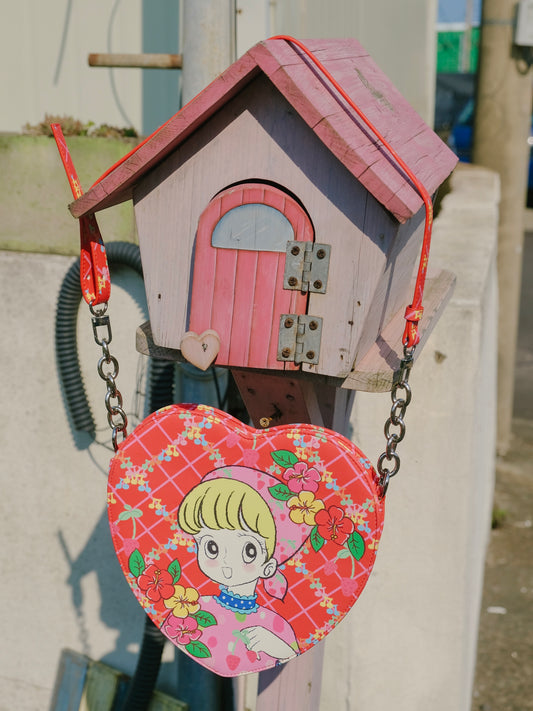 Harajuku-inspired red heart Showa girl print shoulder bag with adjustable strap