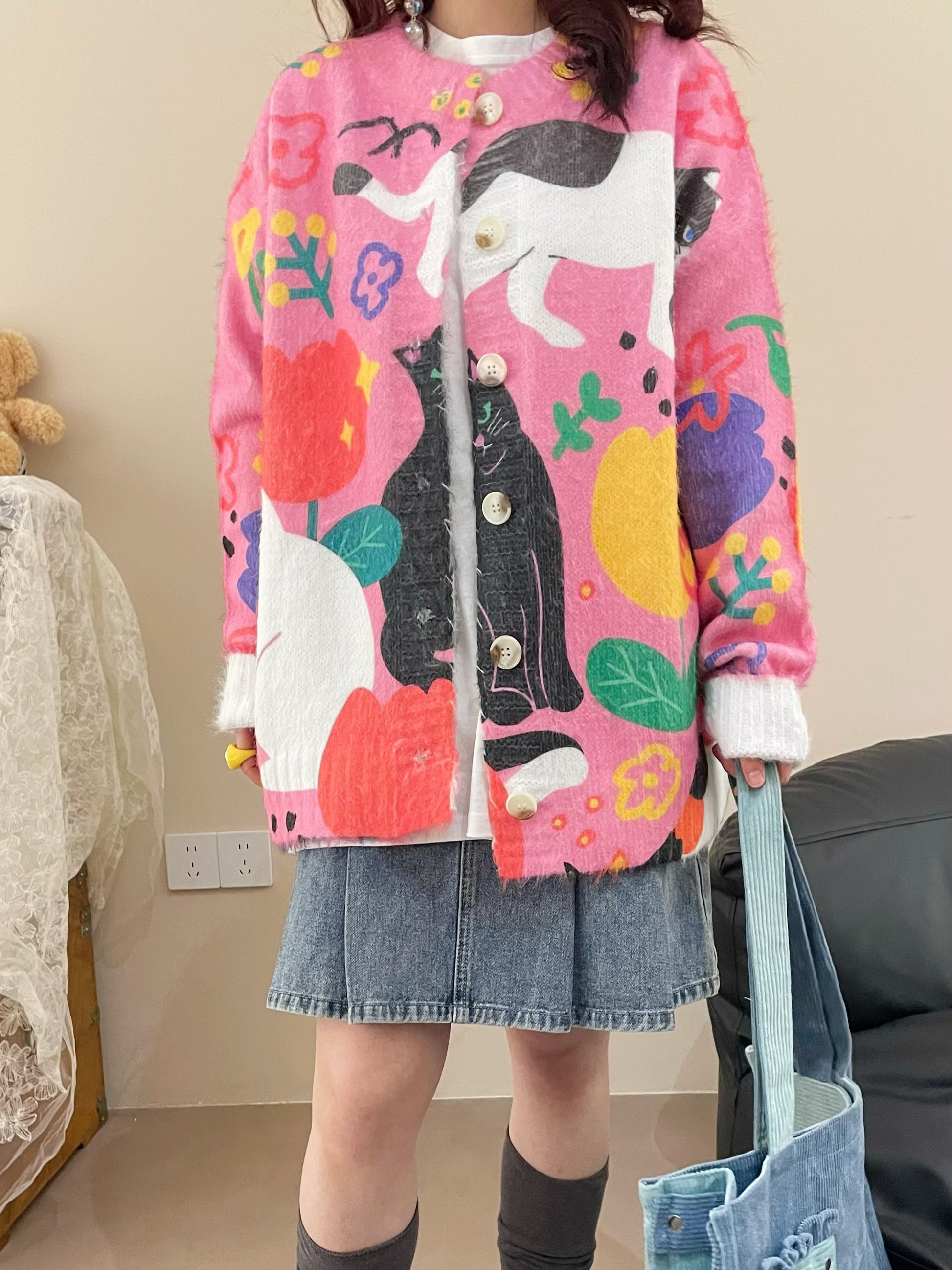 MeowMeow Bug - Vintage Graffiti Cat Cardigan cardigan MeowMeow Bug