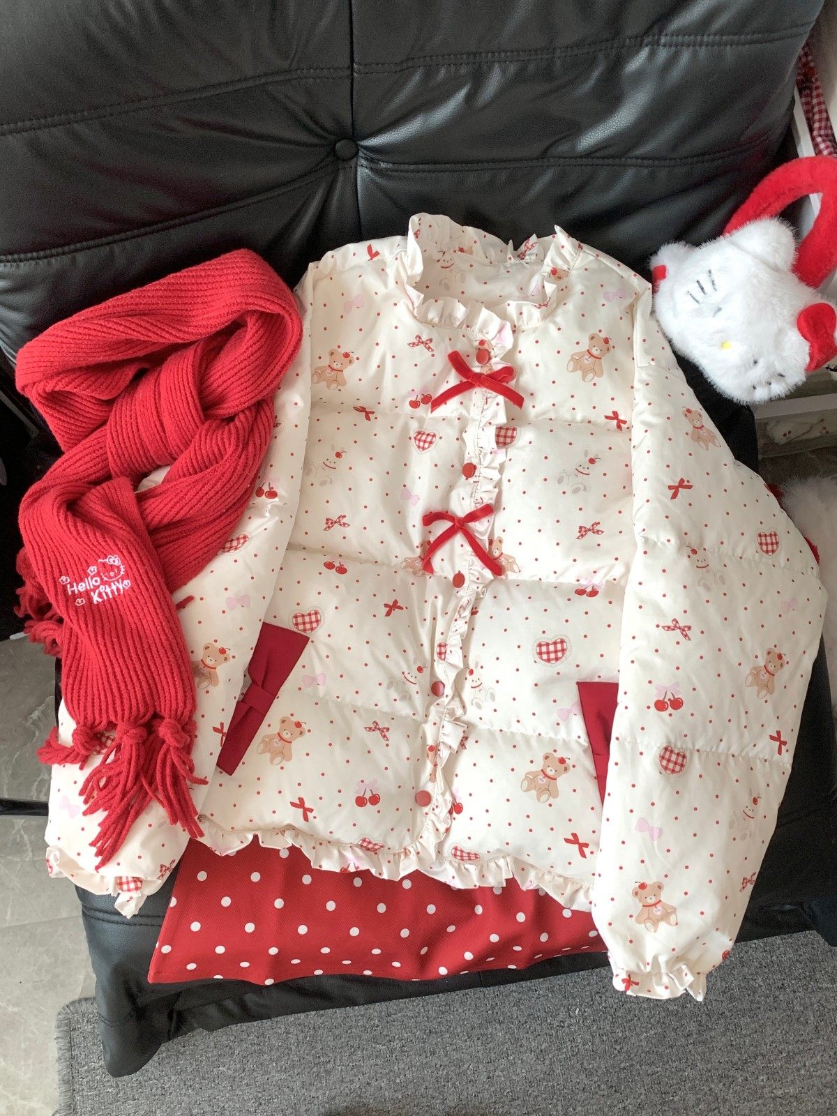 Blurred Bear - Kawaii Bow Print Puffer Jacket jacket Blurred Bear