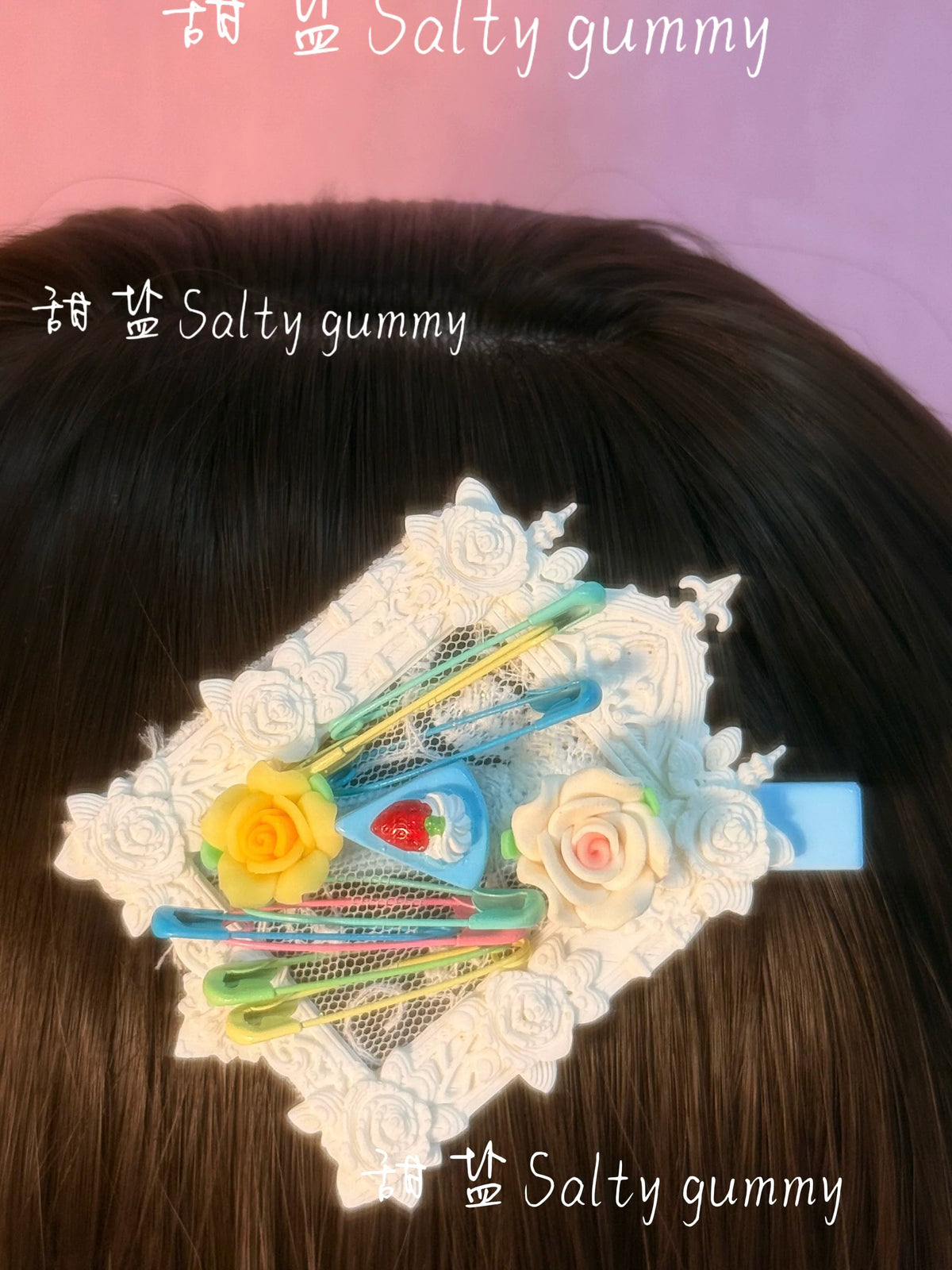 Salty Gummy - Y2K Vintage Ornate Photo Album Hair Clip hair clip Salty Gummy