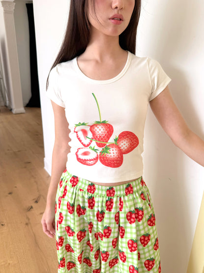 FRUITS - Strawberry Print Fitted T-Shirt | Kawaii Japanese Style Cute Top tshirt Fruits