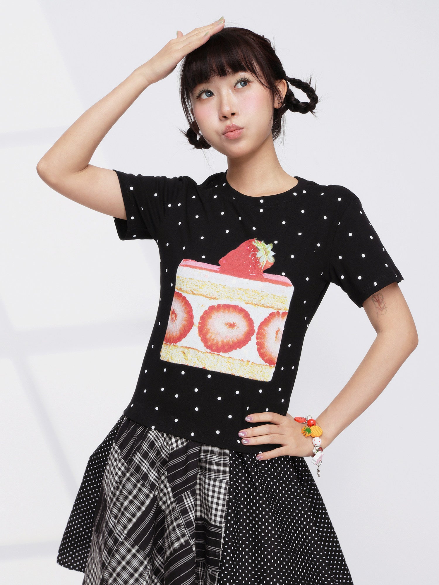 FRUITS - Black Strawberry Print Tee tshirt Fruits