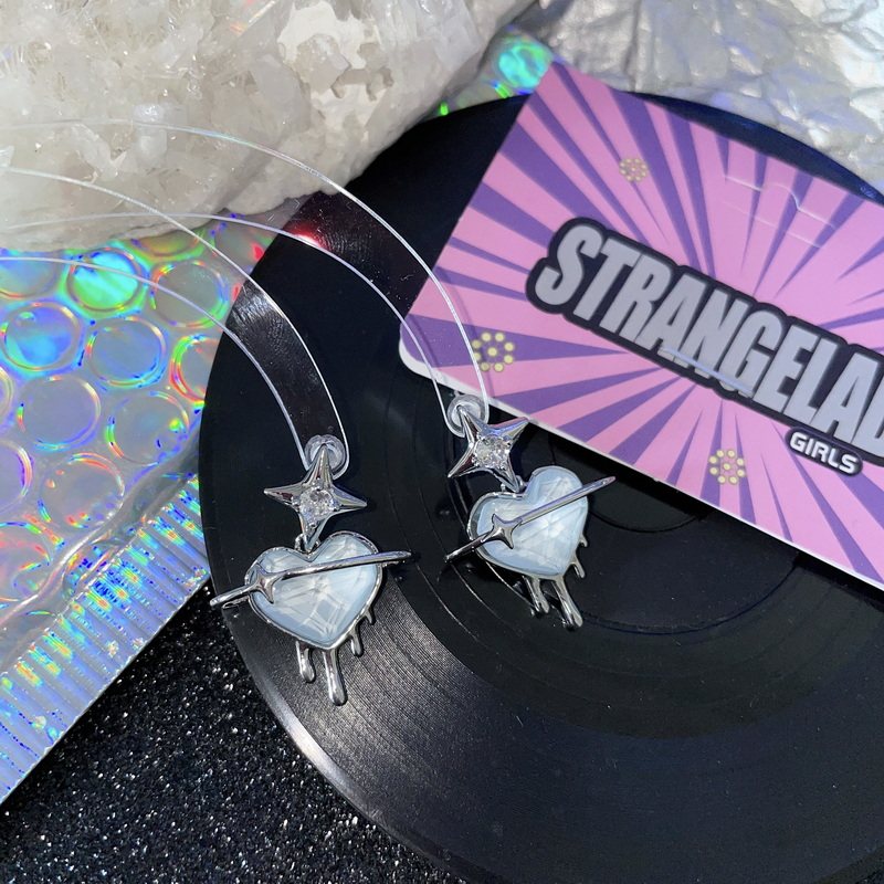 Strangelab - Y2K Melted Heart Earrings earrings strangelab