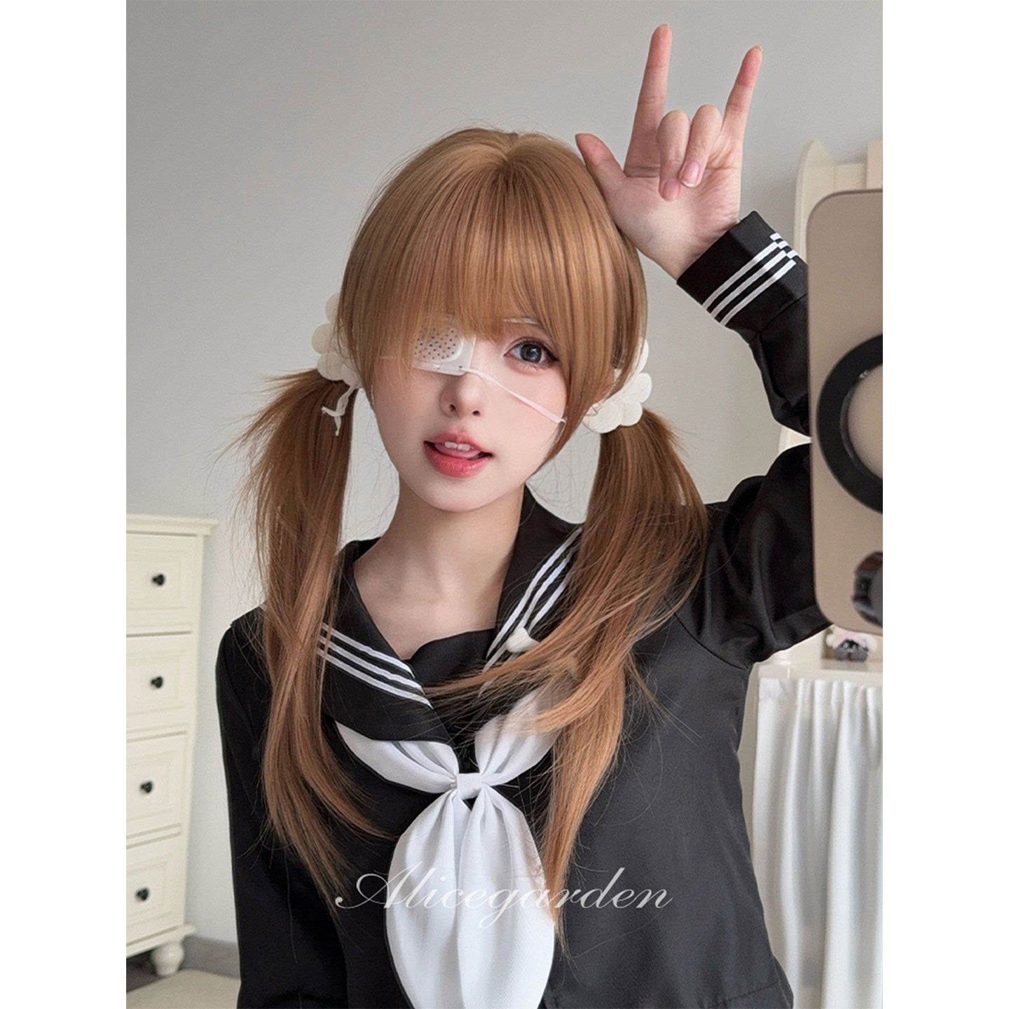 Alice Garden – Chestnut Brown Long Wig wig Alice Garden