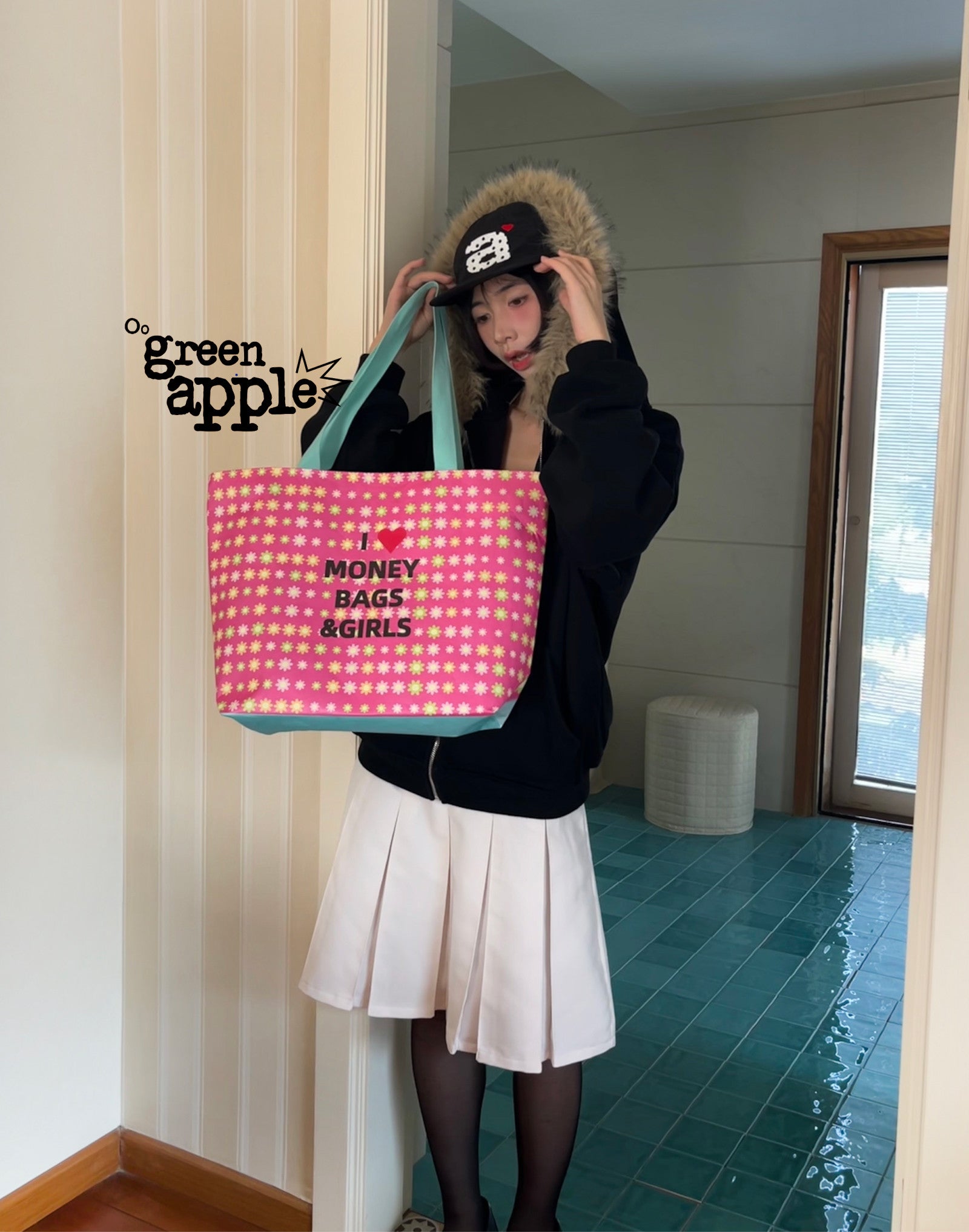 Oogreenapple - Y2K Doll Print Tote Bag bag Oogreenapple