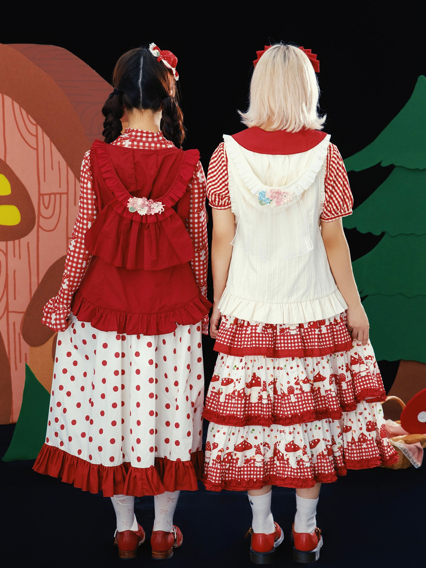 Meugler – Kawaii Ruffled Embroidered Floral Hooded Vest