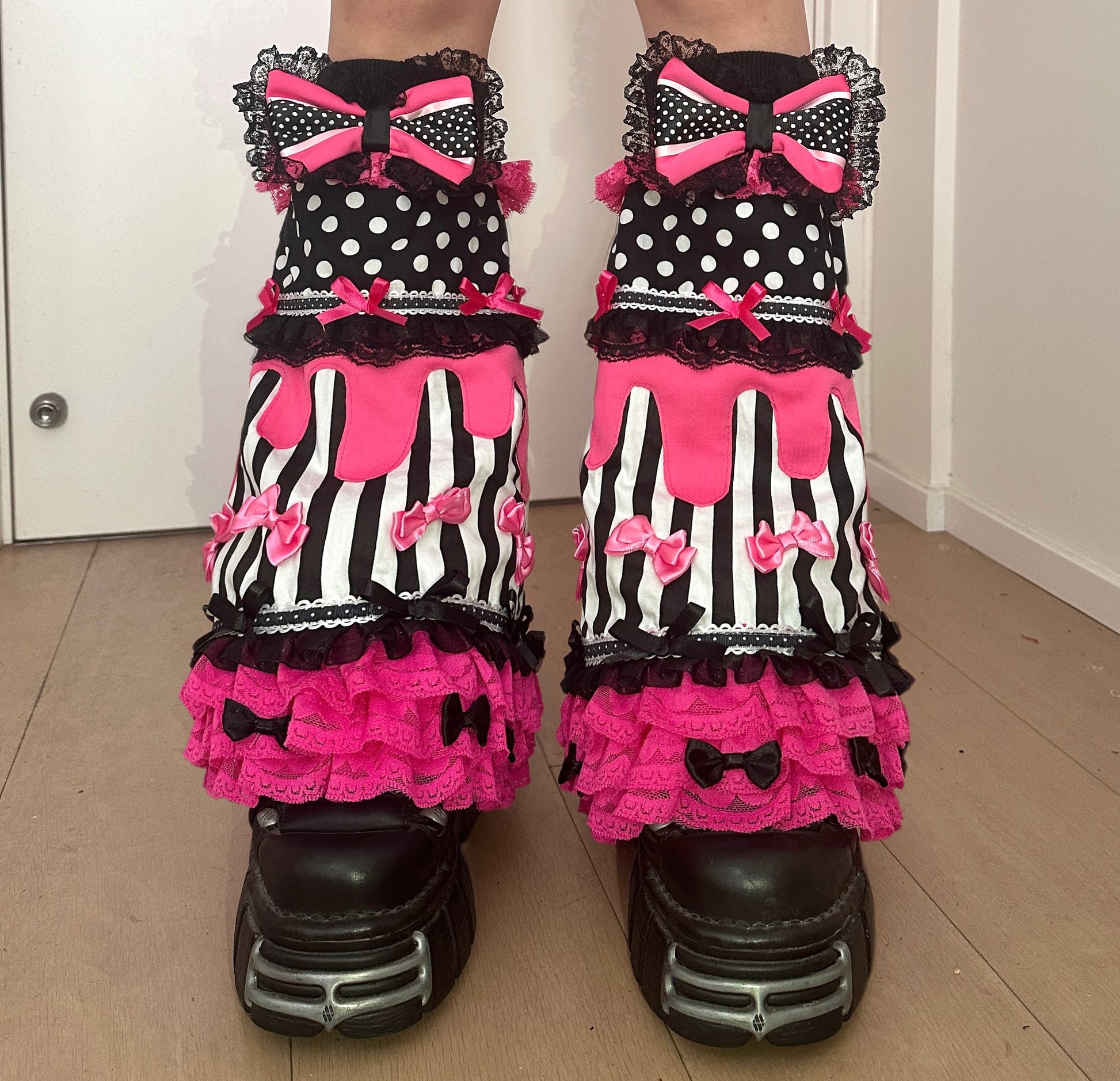 RedDevil - Y2K Black Pink Polka Dot Leg Warmers leg warmmers Red Devil