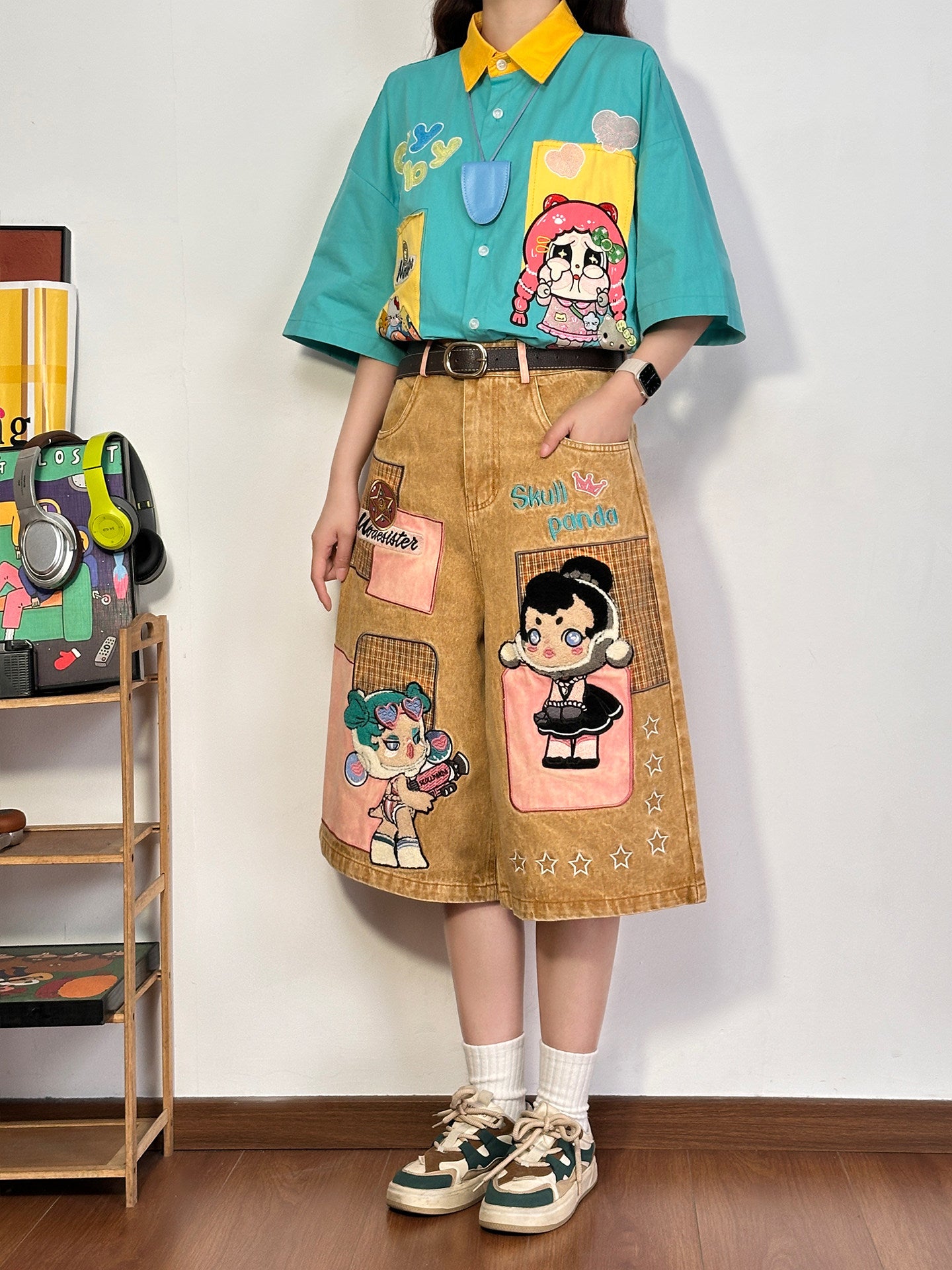 Khaki Cartoon Applique Embroidered Capri Pants pants soldout