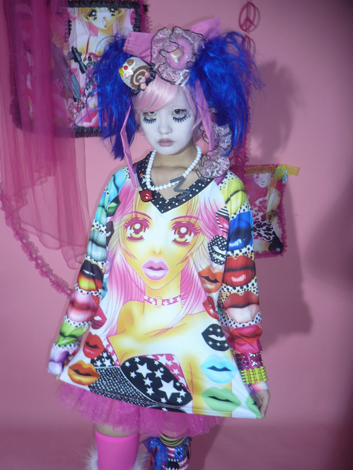 ki00bi00 - Neon Lip Gloss Polka Dot Long-Sleeve Tee shirt ki00bi00