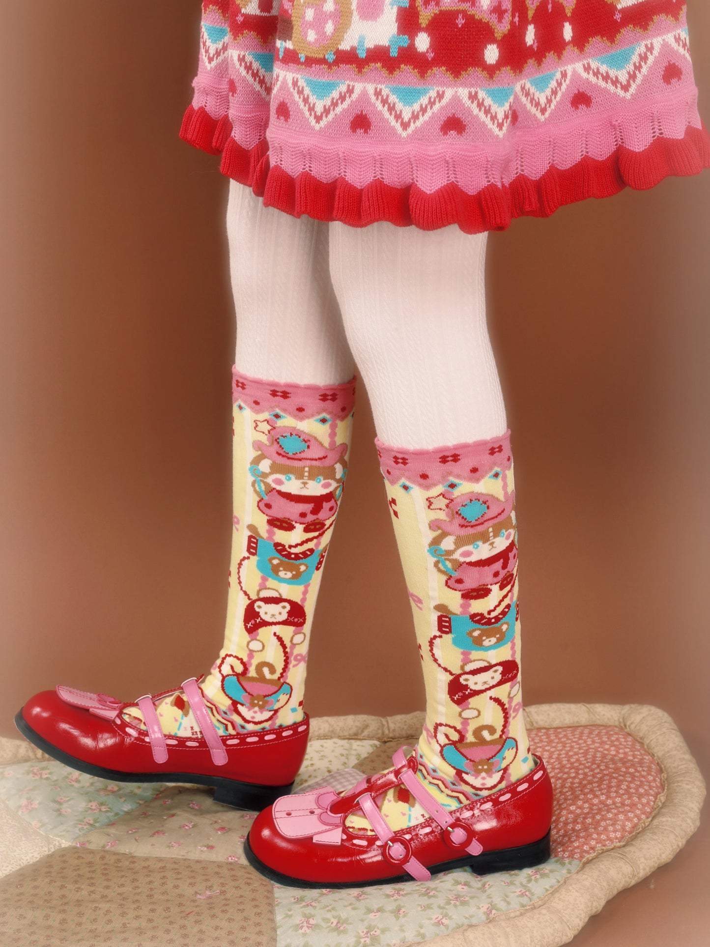 LutraJump - Decora Bunny Stripe Knee Socks sock Lutra Jump