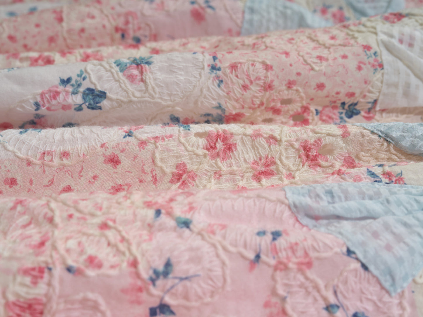 DADANAKO - Vintage Embroidered Lace A-Line Skirt