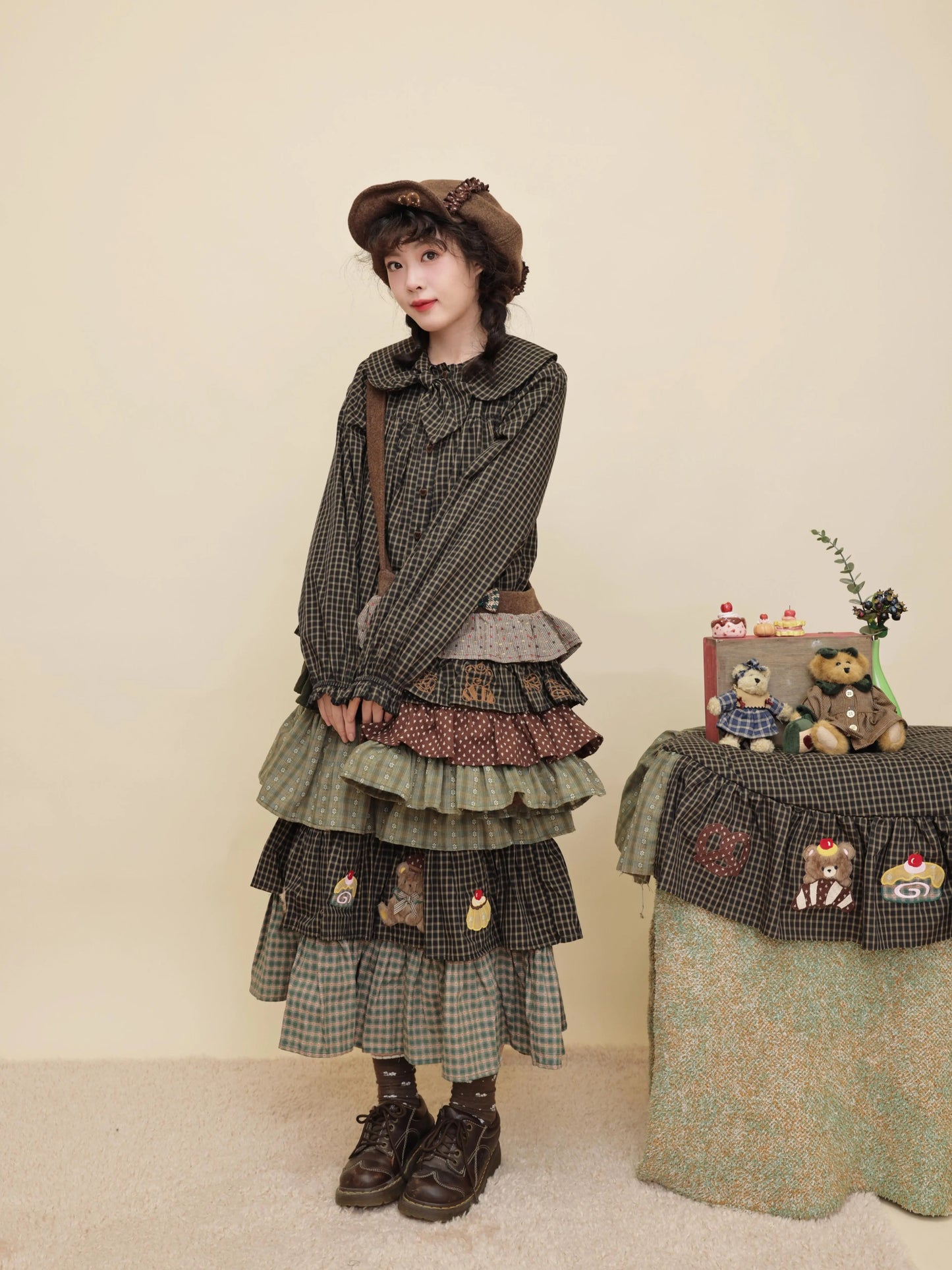 SemenCoicis - Kawaii Dark Green Embroidered Ruffle Cake Skirt skirt SemenCoicis