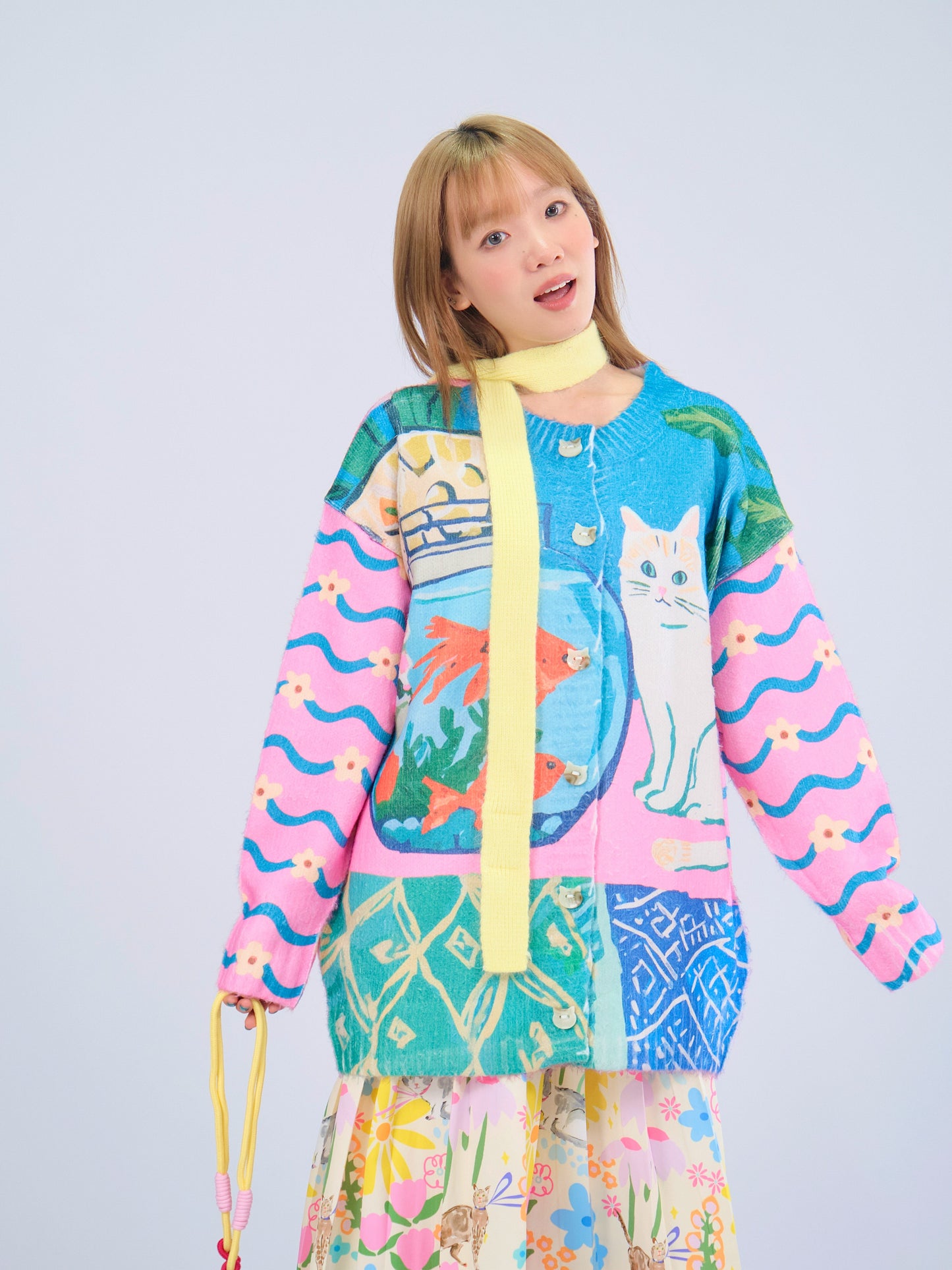 MeowMeow Bug - Kawaii Fishbowl Cat Knit Cardigan