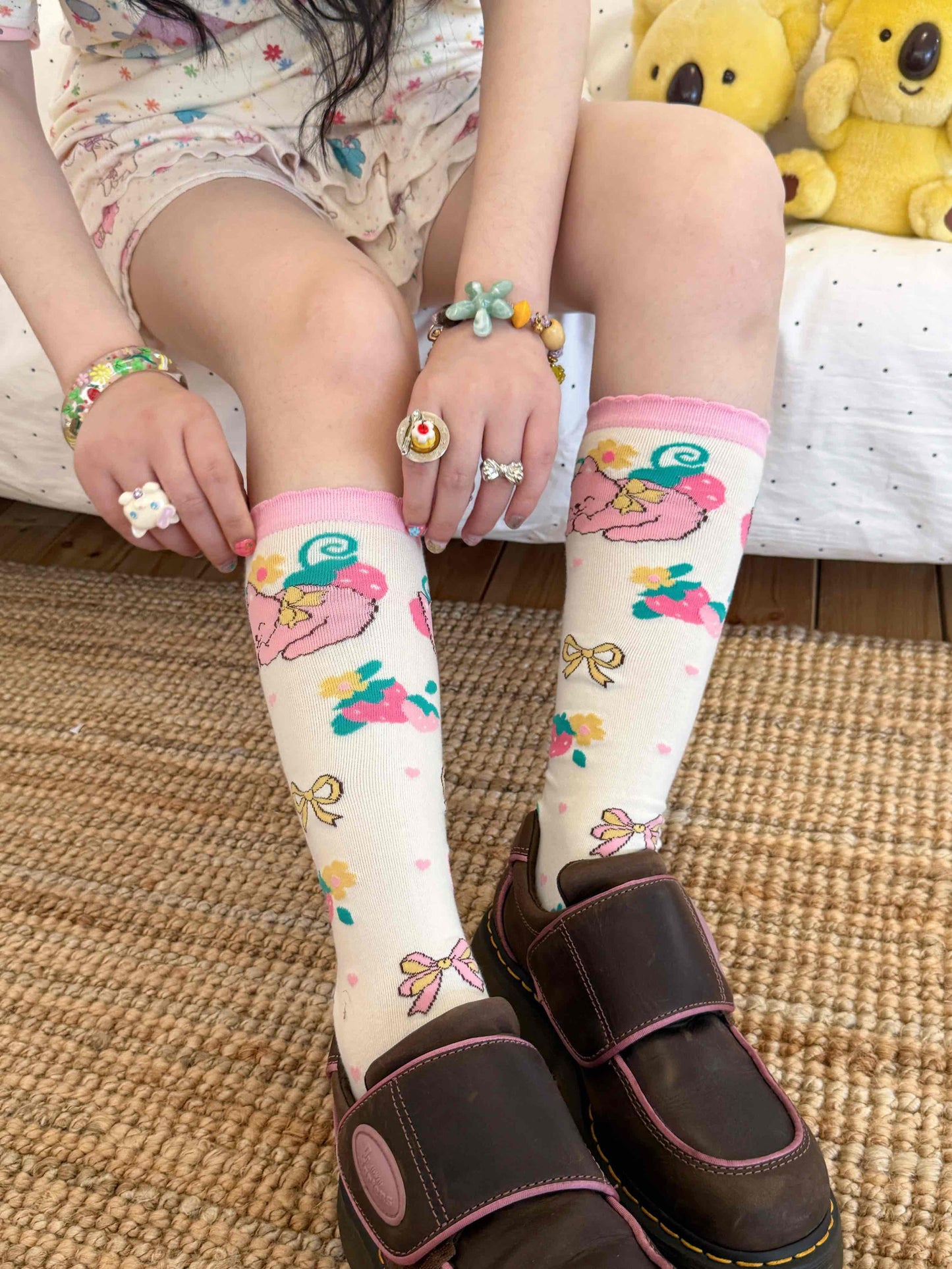 KaiXin Hostel - Strawberry Cat Print Crew Socks sock KaiXin hostel