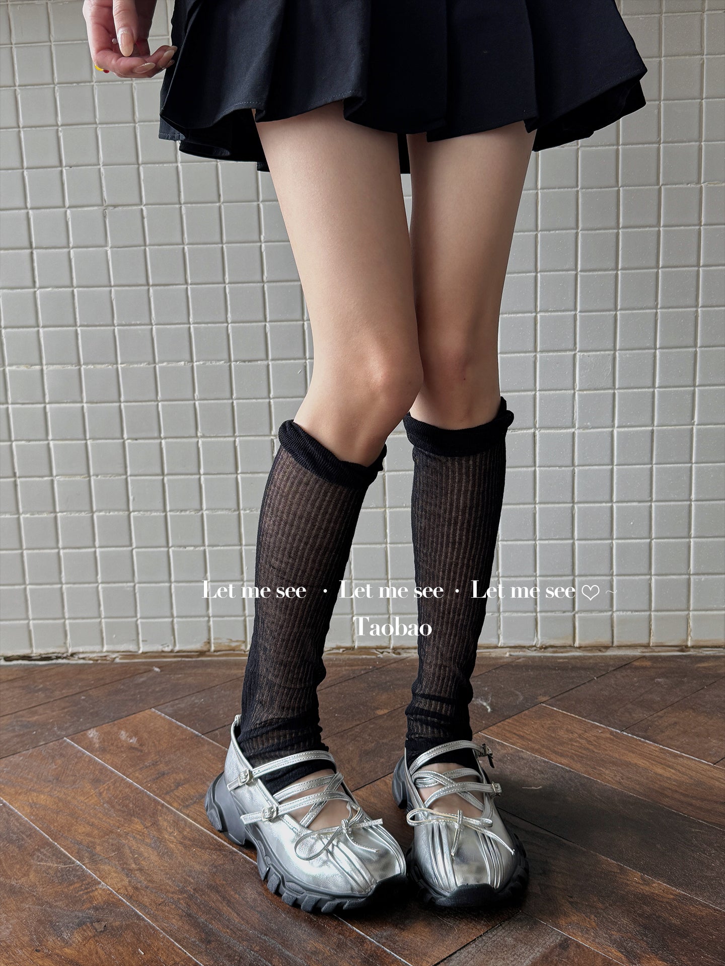 LET ME SEE - Kawaii Korean Polka Dot Mid Socks sock let me see