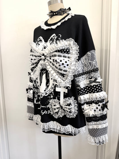 Red Devil - Lace Patchwork Bow Black Sweatshirt sweatshirt Red Devil