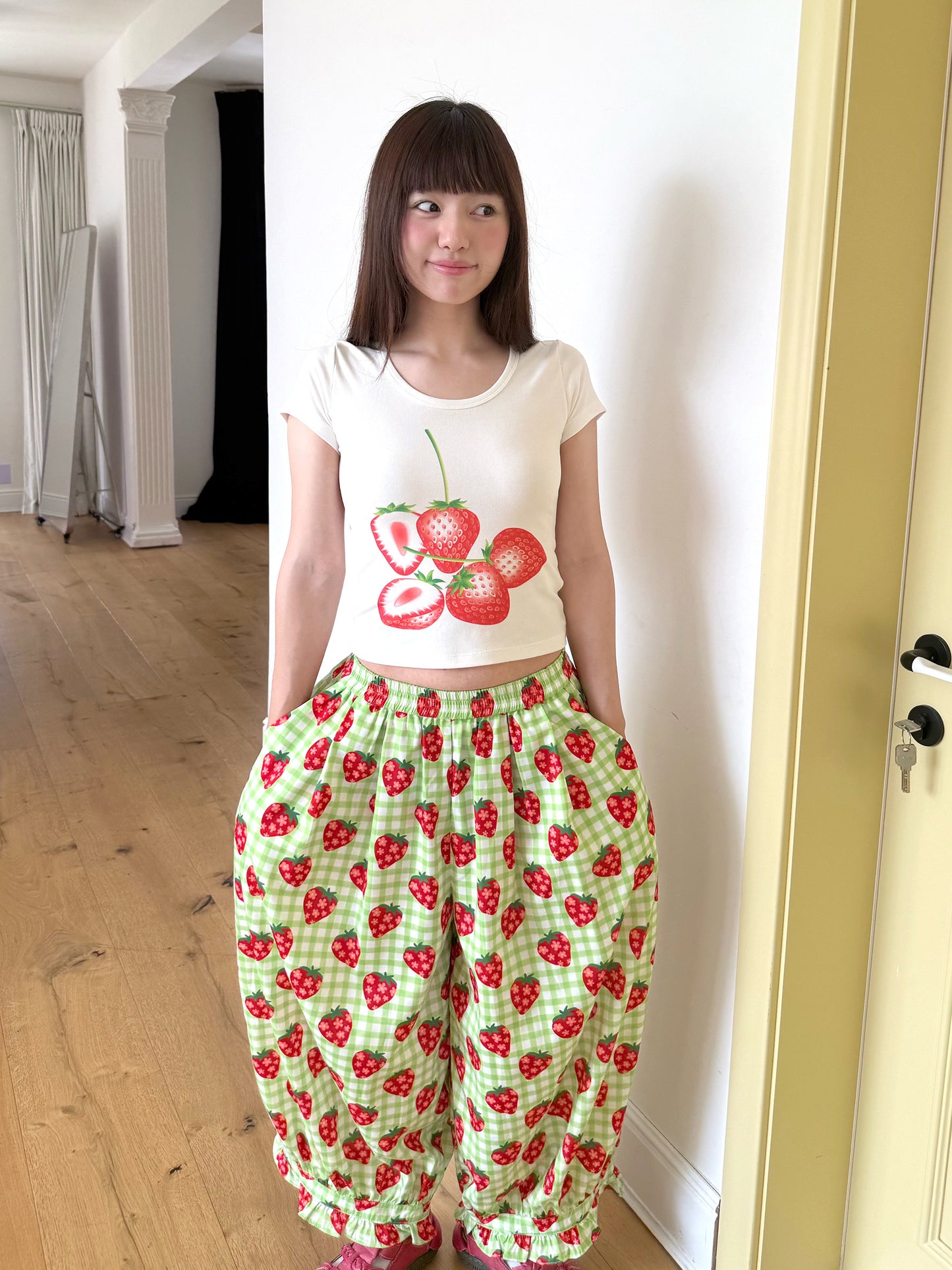 FRUITS - Strawberry Print Fitted T-Shirt | Kawaii Japanese Style Cute Top tshirt Fruits