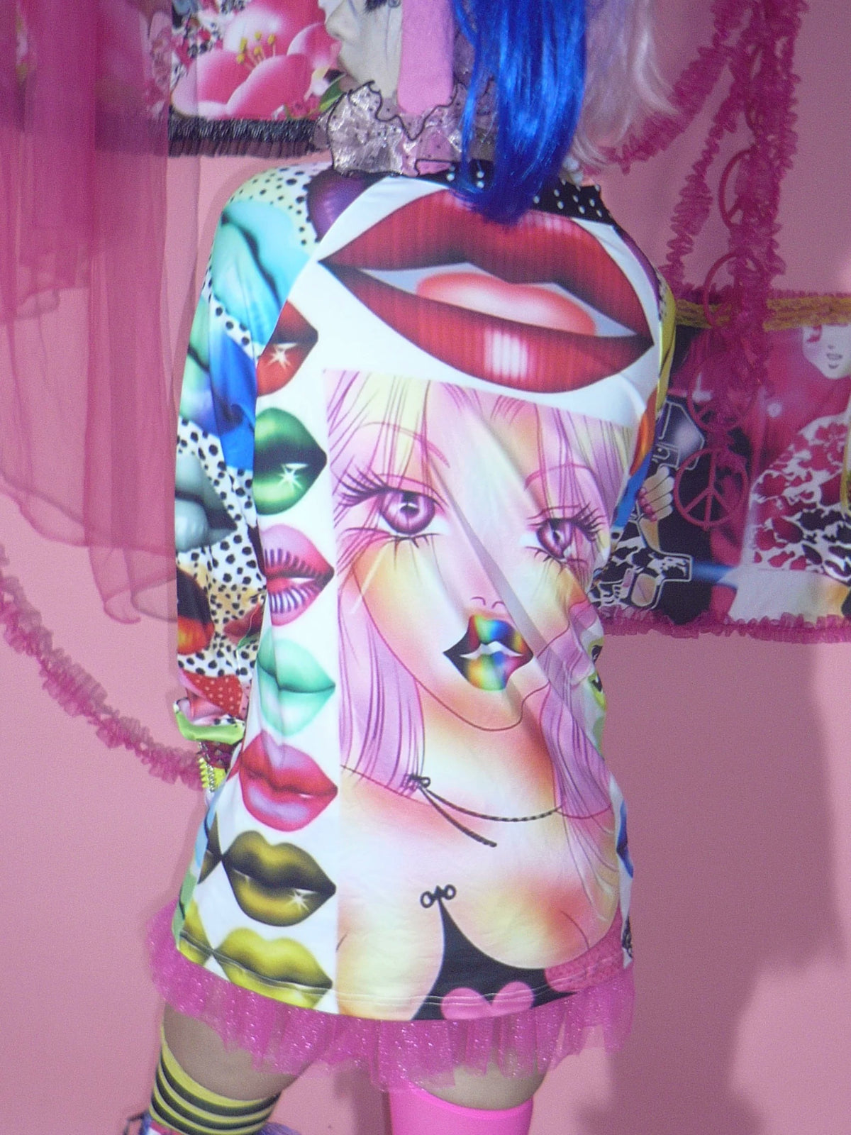 ki00bi00 - Neon Lip Gloss Polka Dot Long-Sleeve Tee shirt ki00bi00