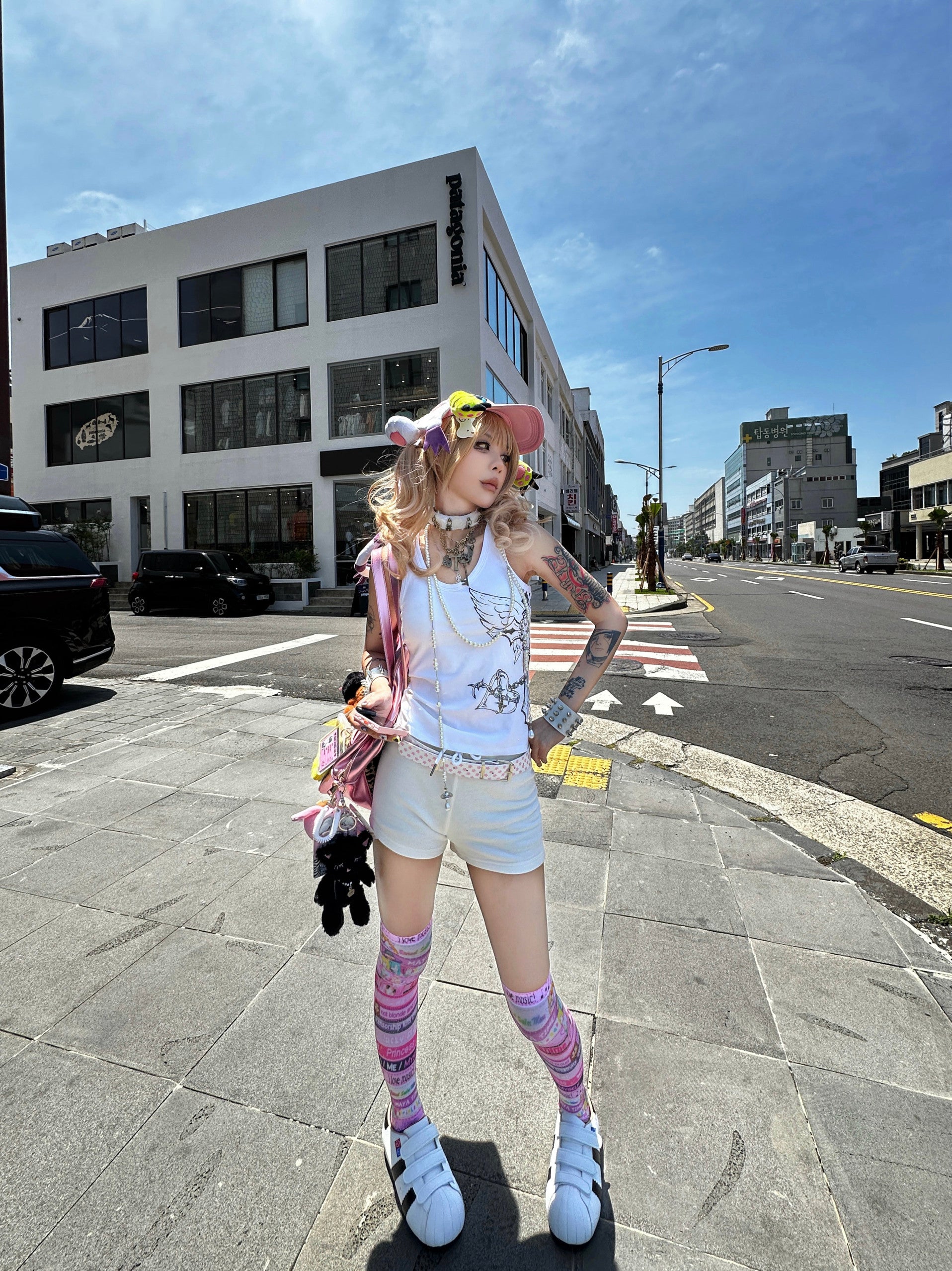Y2K Punk Velvet Mid-High Socks - LOST KITTEN | Land Decora Y2K Punk Velvet Mid-High Socks - LOST KITTEN | Land Decora