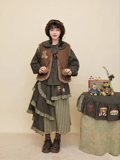 SemenCoicis - Kawaii Vintage Bear Embroidered Vest vest SemenCoicis