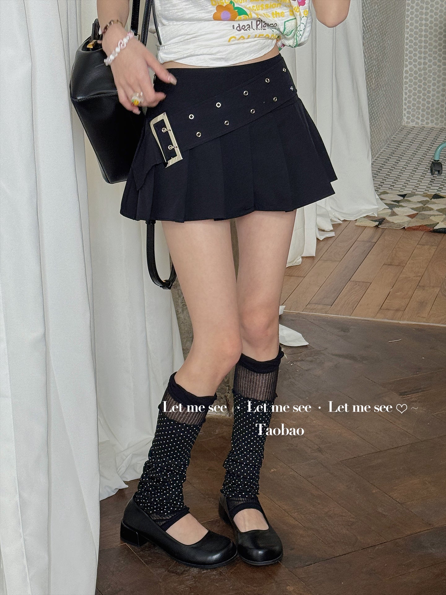LET ME SEE - Kawaii Korean Polka Dot Mid Socks sock let me see