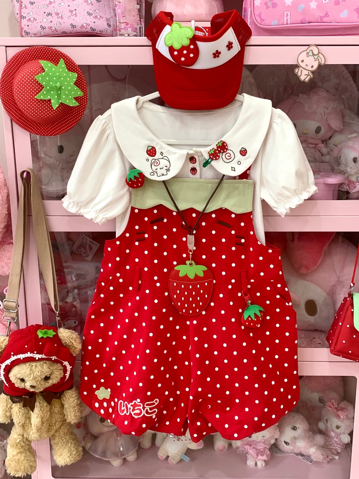 Blurred Bear - Strawberry Doll Collar Overalls Set set Blurred Bear
