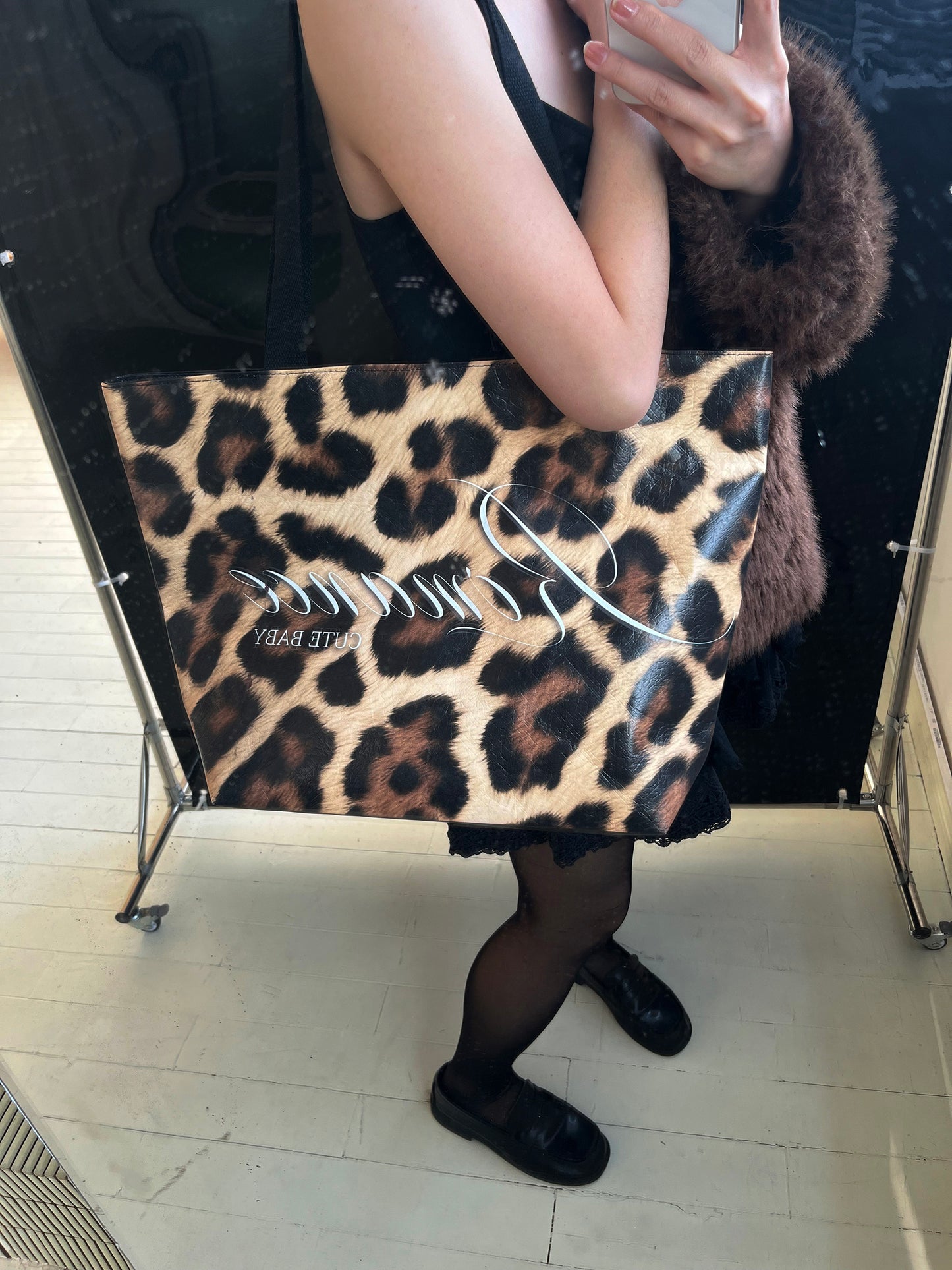 Oogreenapple - Doll Leopard Tyvek Tote Bag bag Oogreenapple
