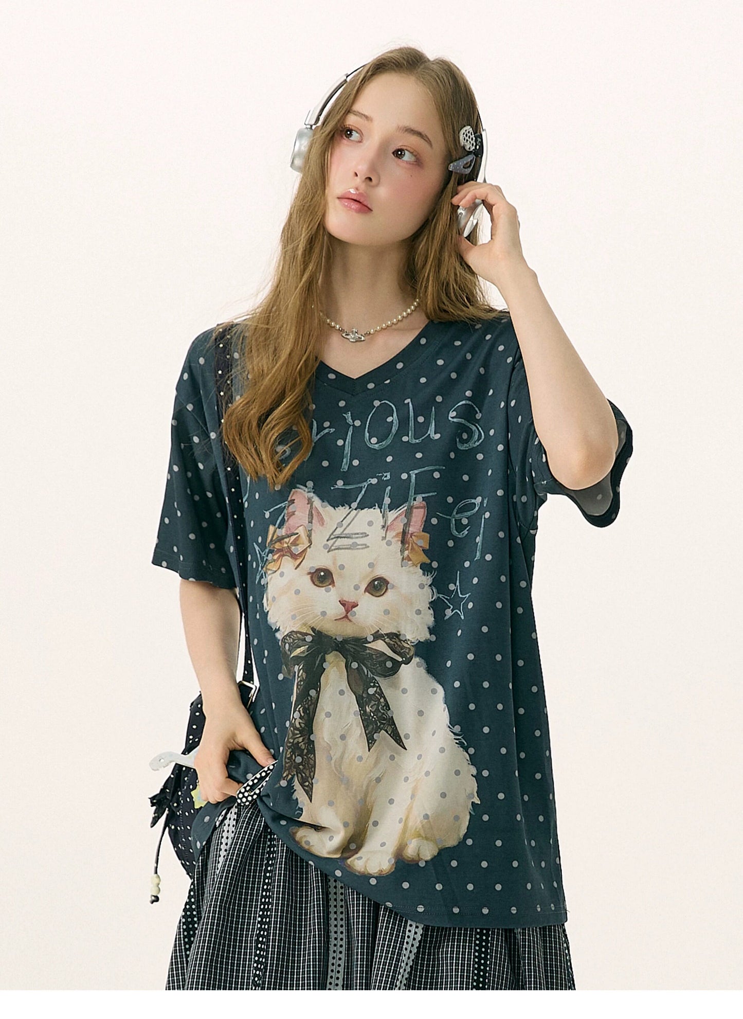 ziziFei - California Dream Cat Print V-Neck Tee tshirt ziziFei